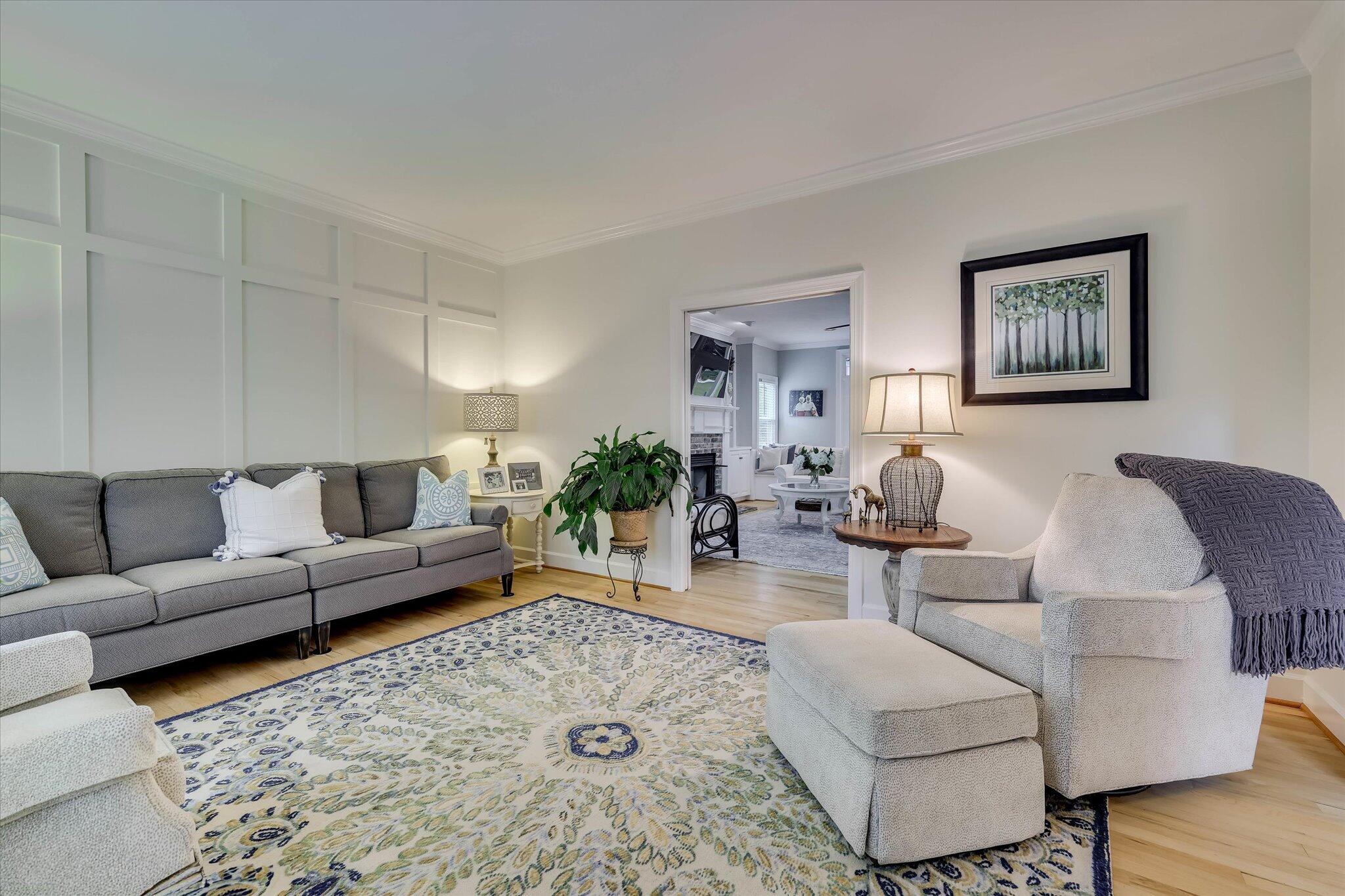 100 Yellow Pine Road