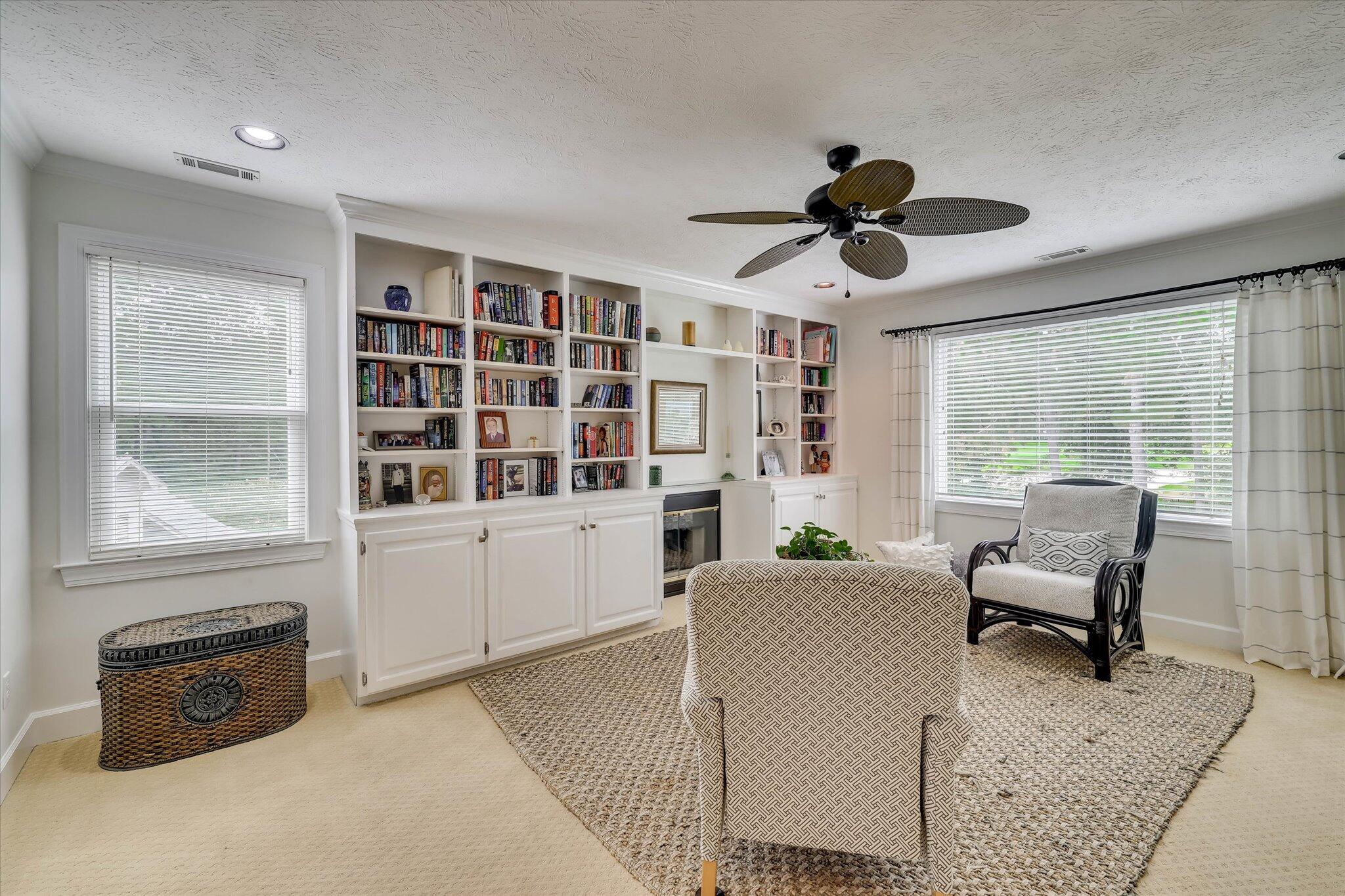 100 Yellow Pine Road