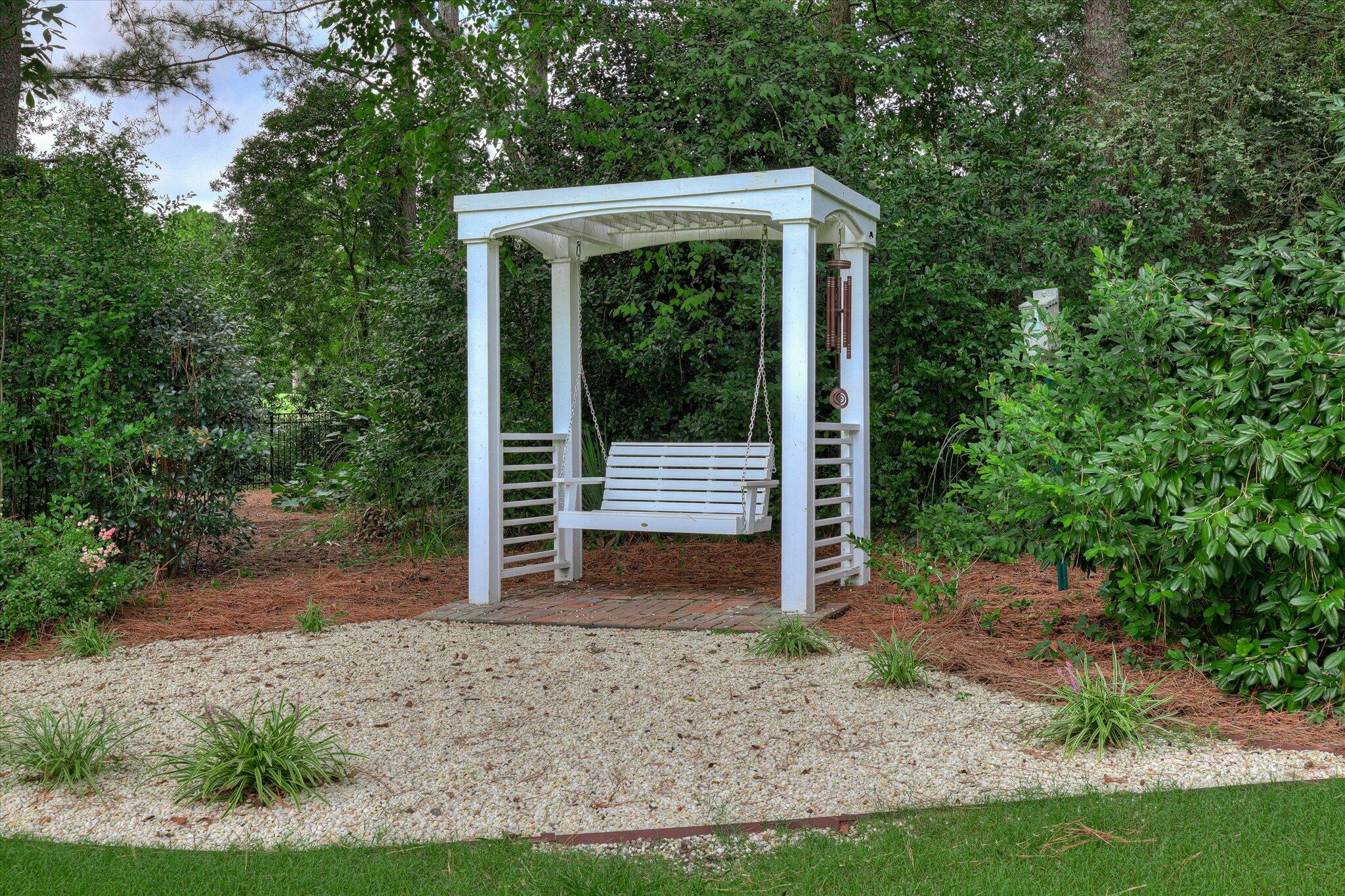 100 Yellow Pine Road