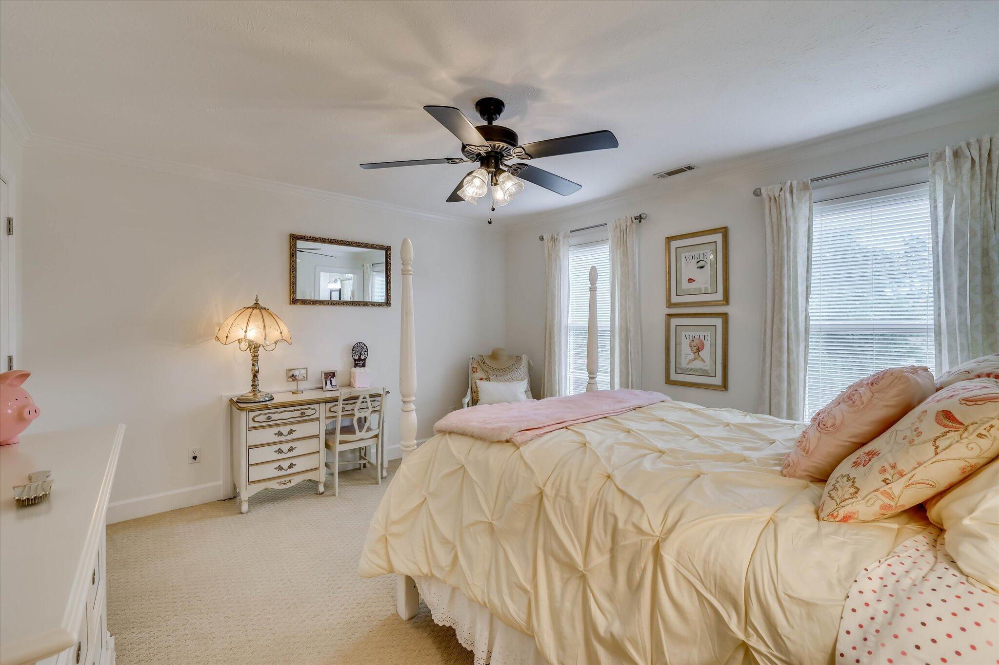 100 Yellow Pine Road