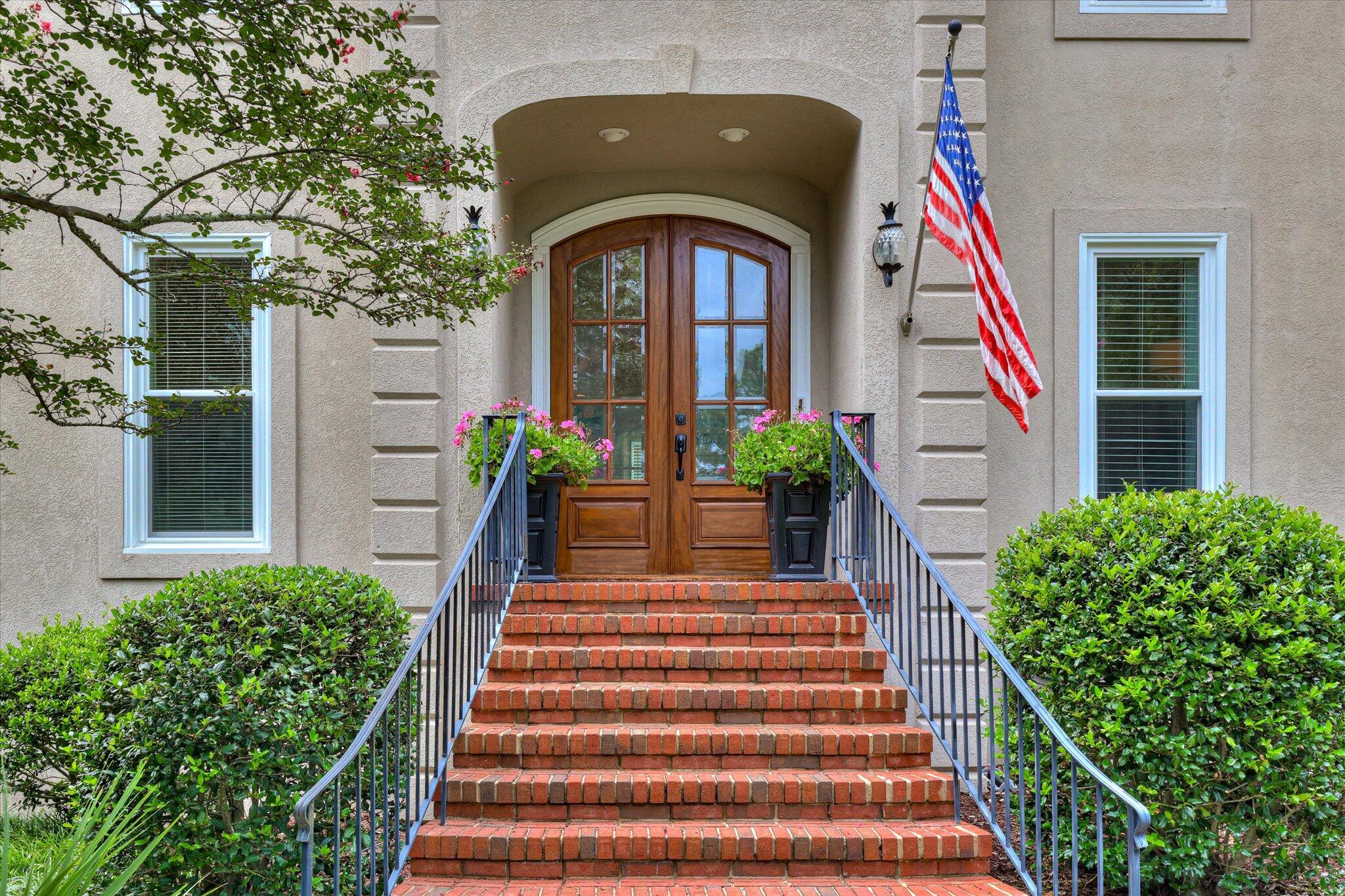 100 Yellow Pine Road