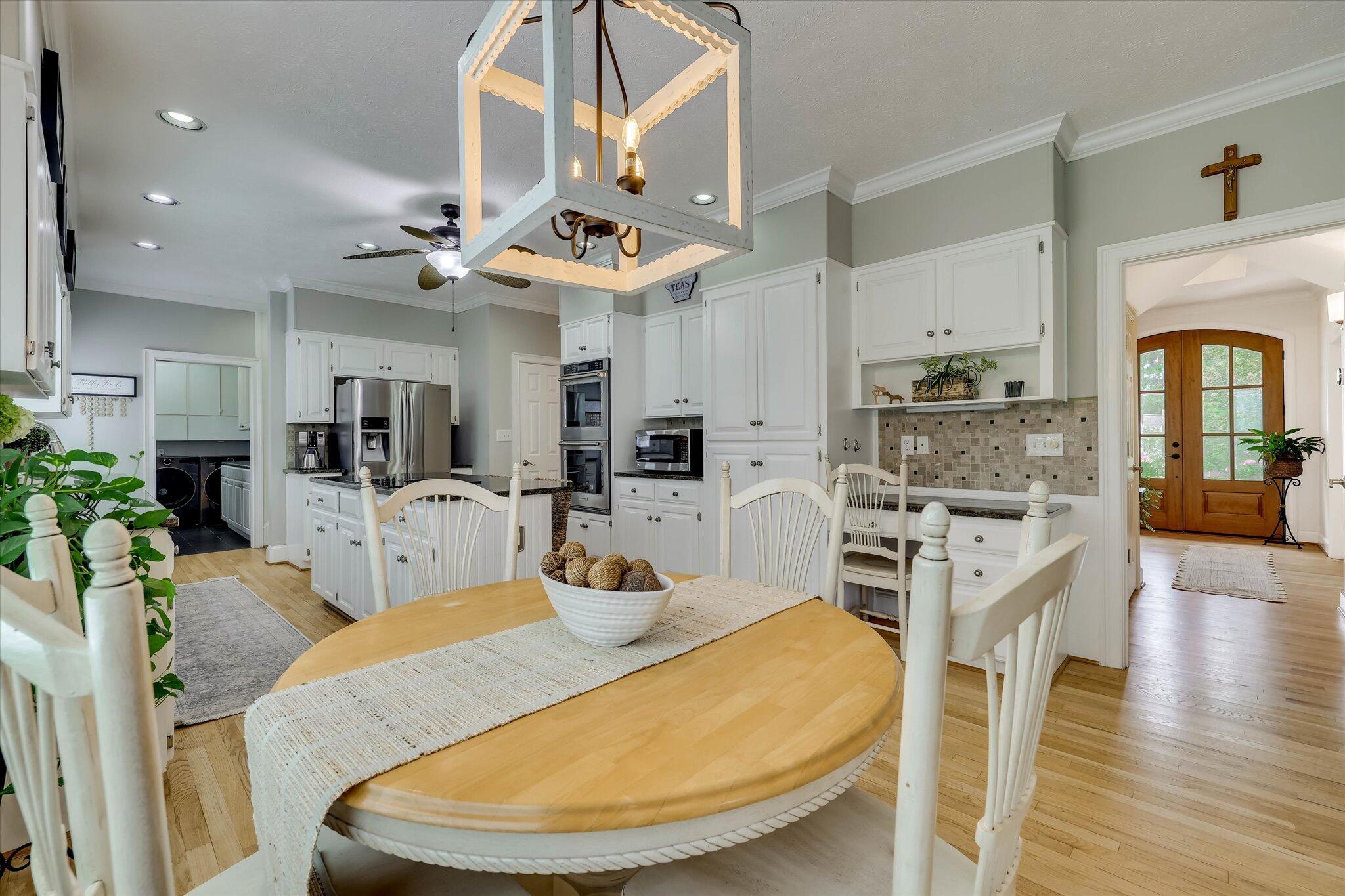 100 Yellow Pine Road