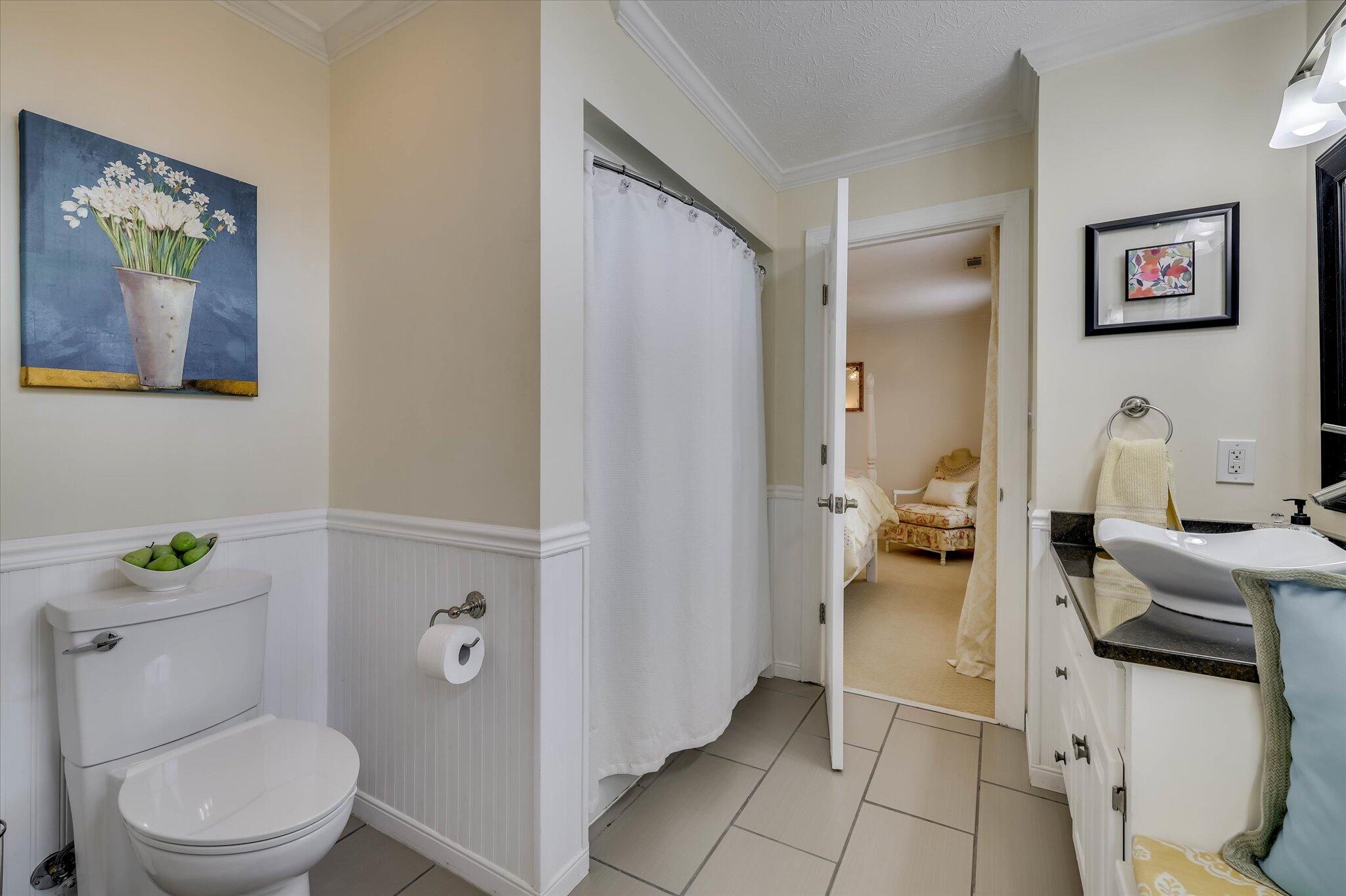 100 Yellow Pine Road