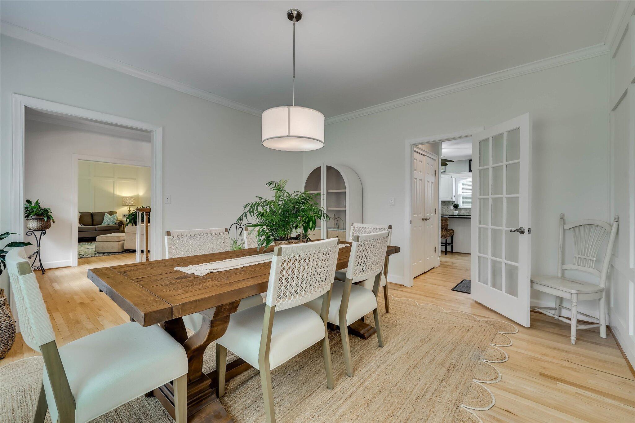 100 Yellow Pine Road