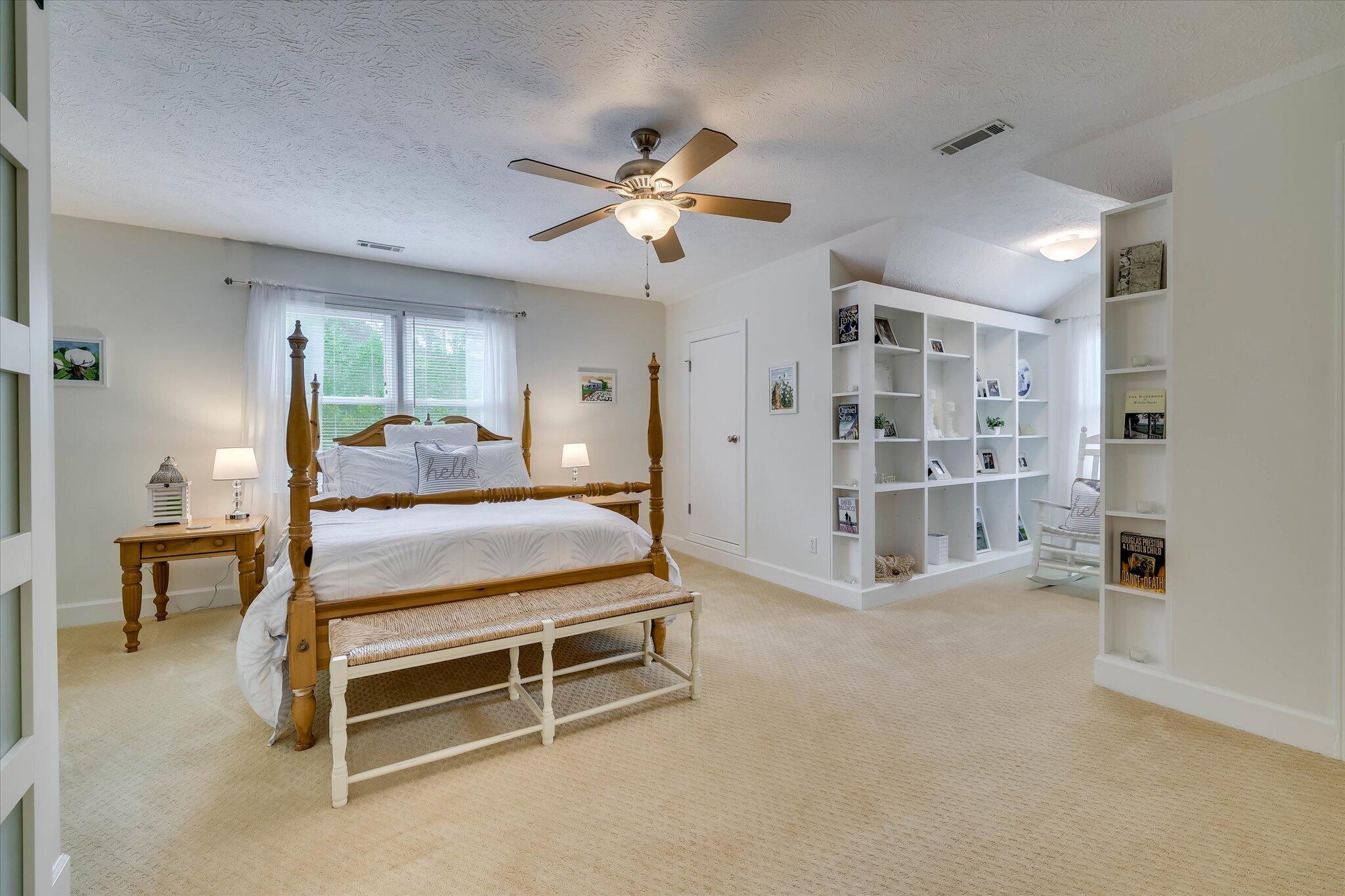 100 Yellow Pine Road