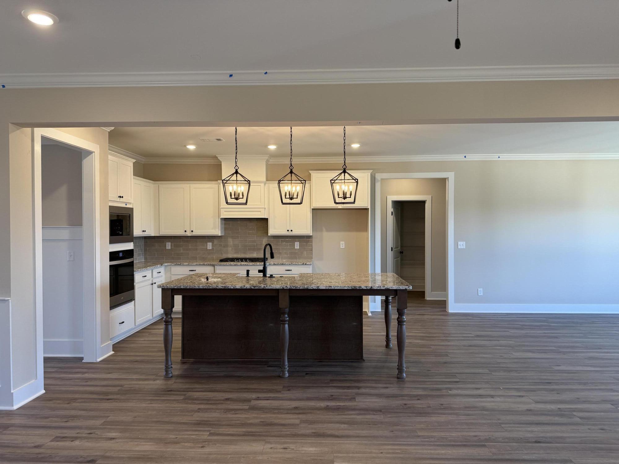 8210 Crossbow Landing