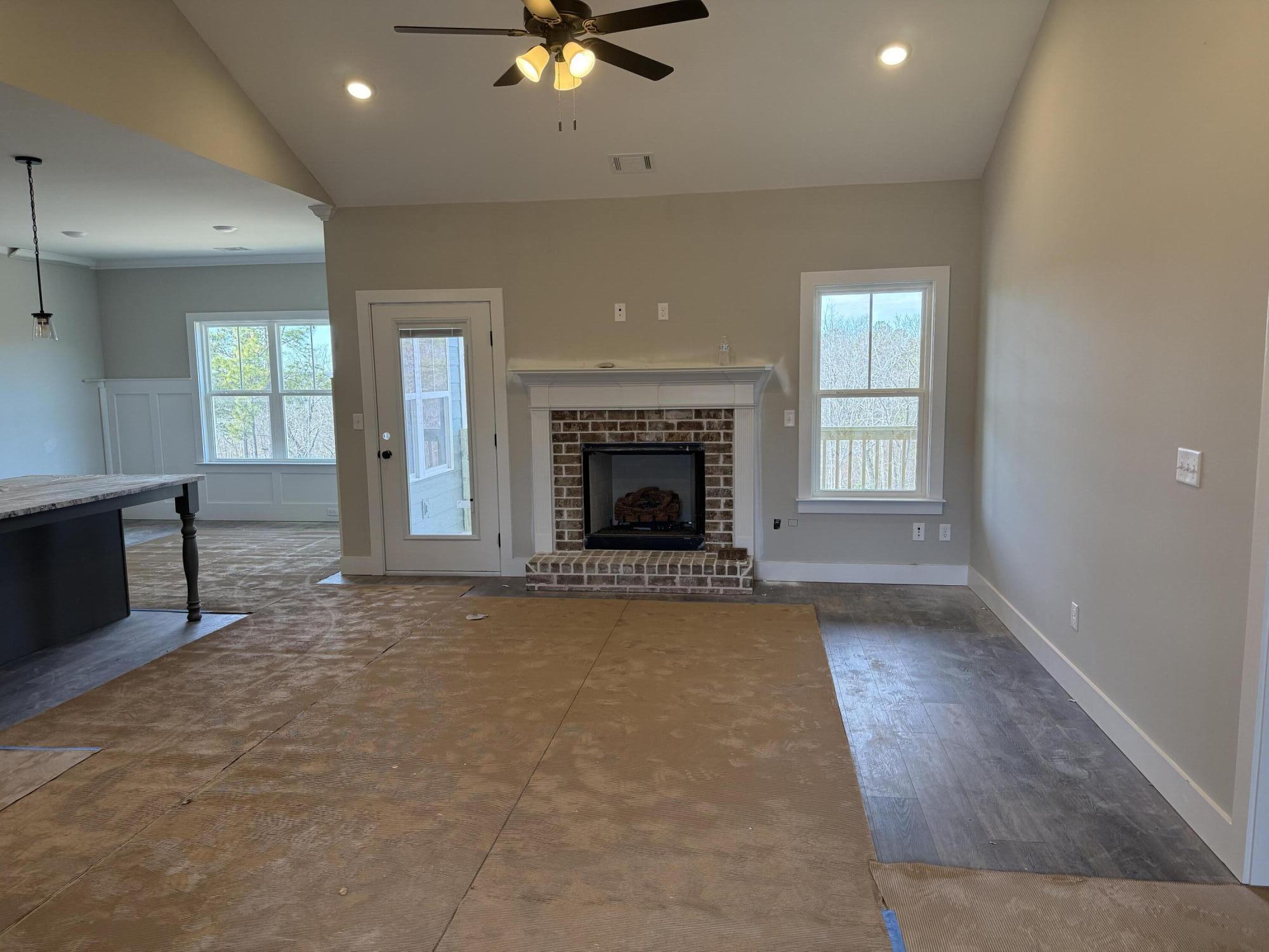 8172 Crossbow Landing