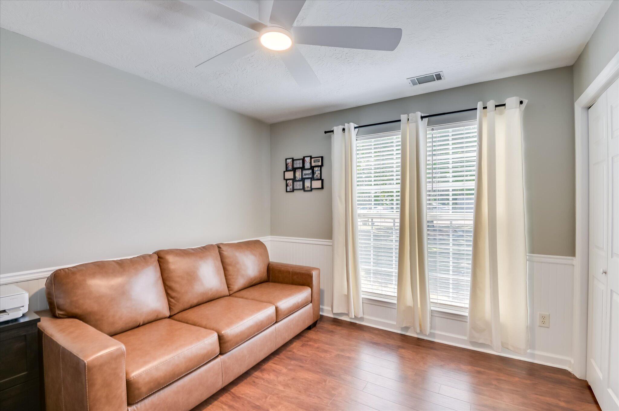 180 Hunters Crossing