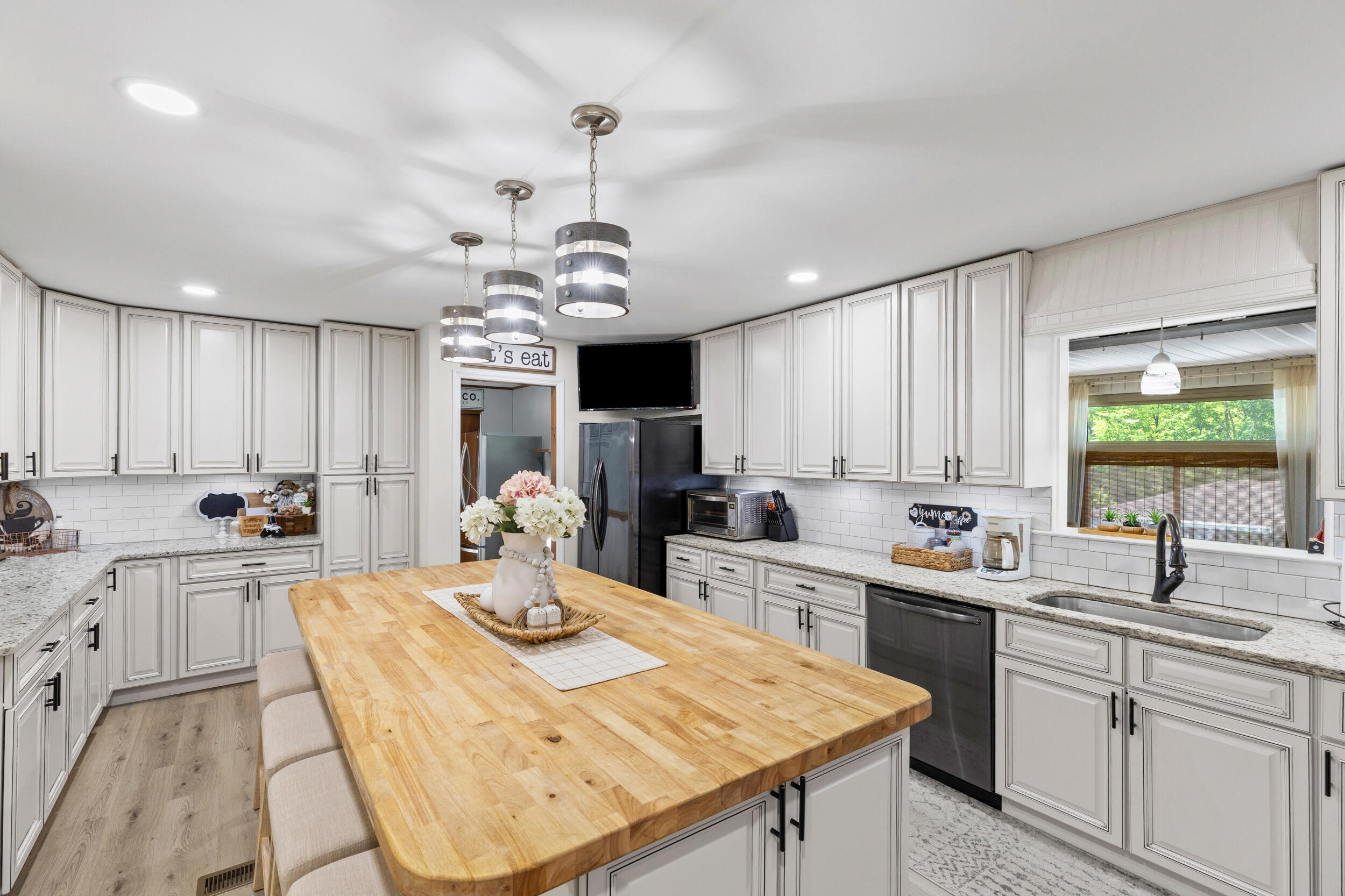 4723 Vaucluse Road