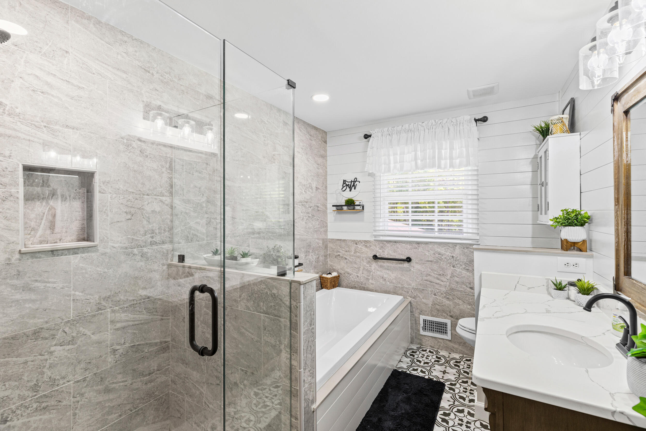 4723 Vaucluse Road