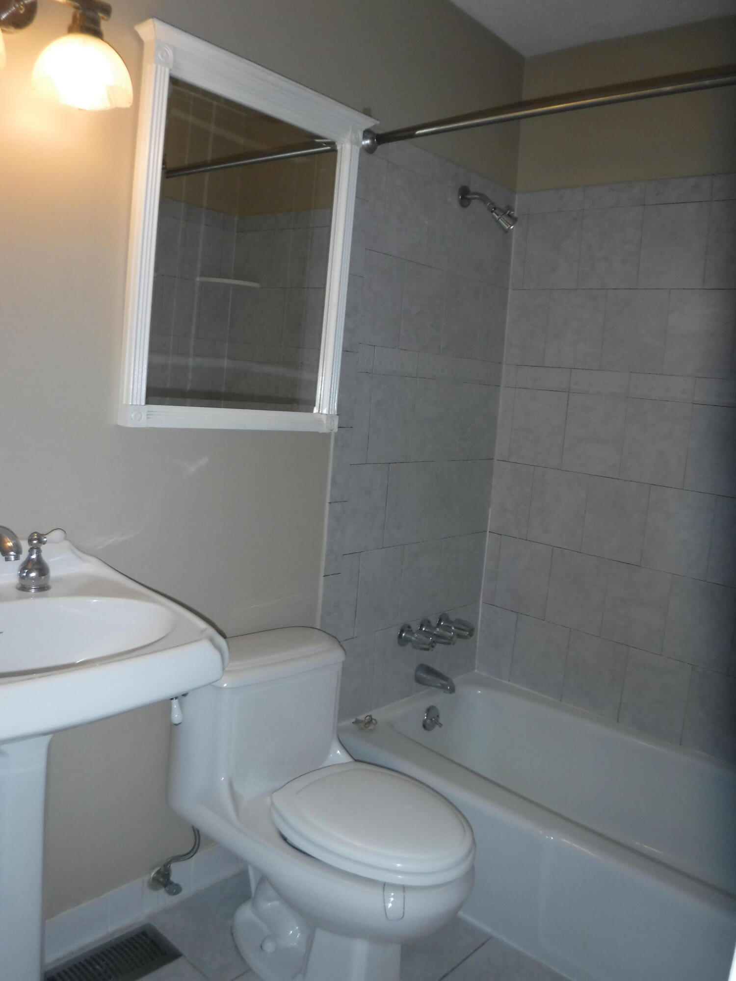 1674 GOSHEN Road, A4