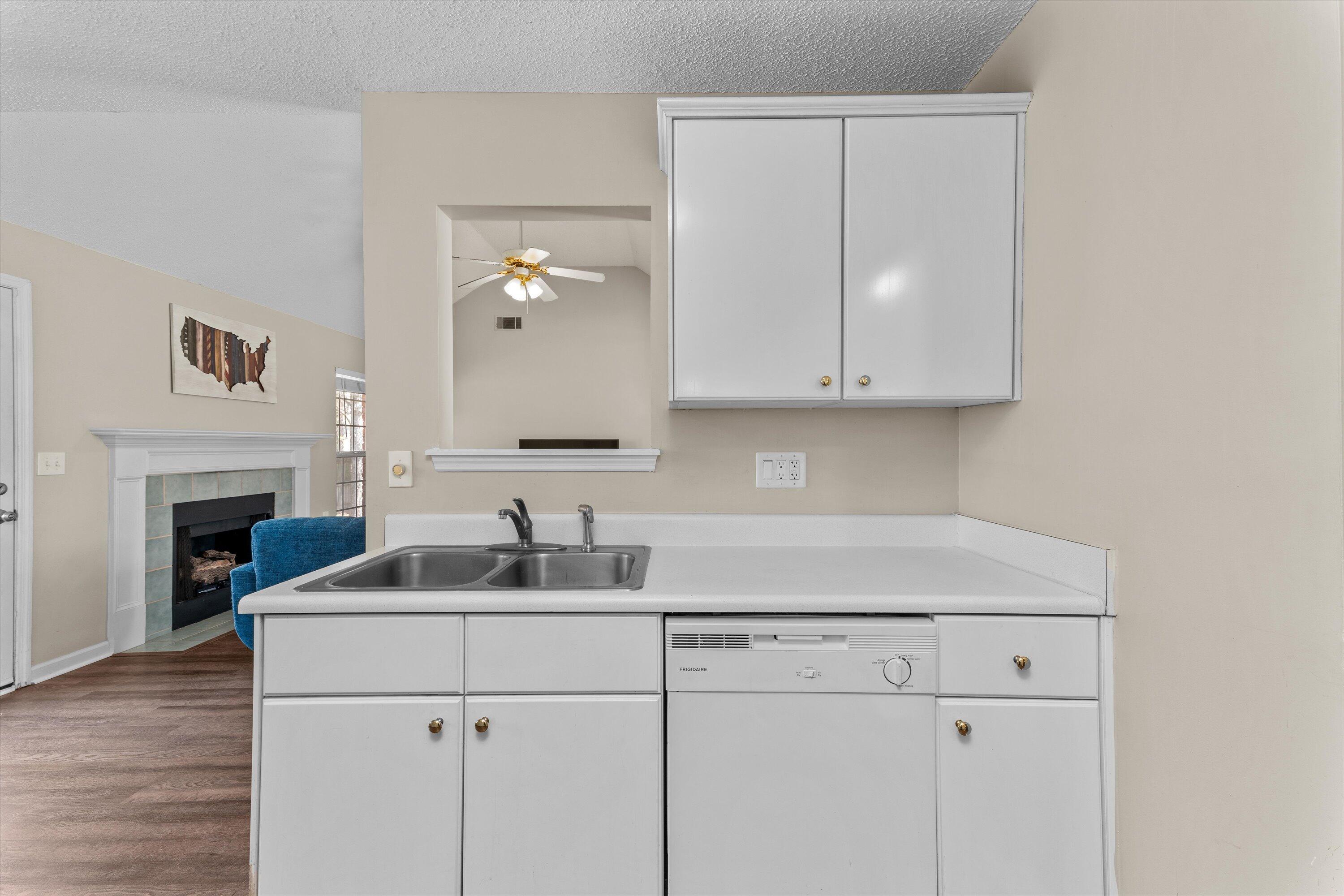 3519 CRAWFORDVILLE Drive