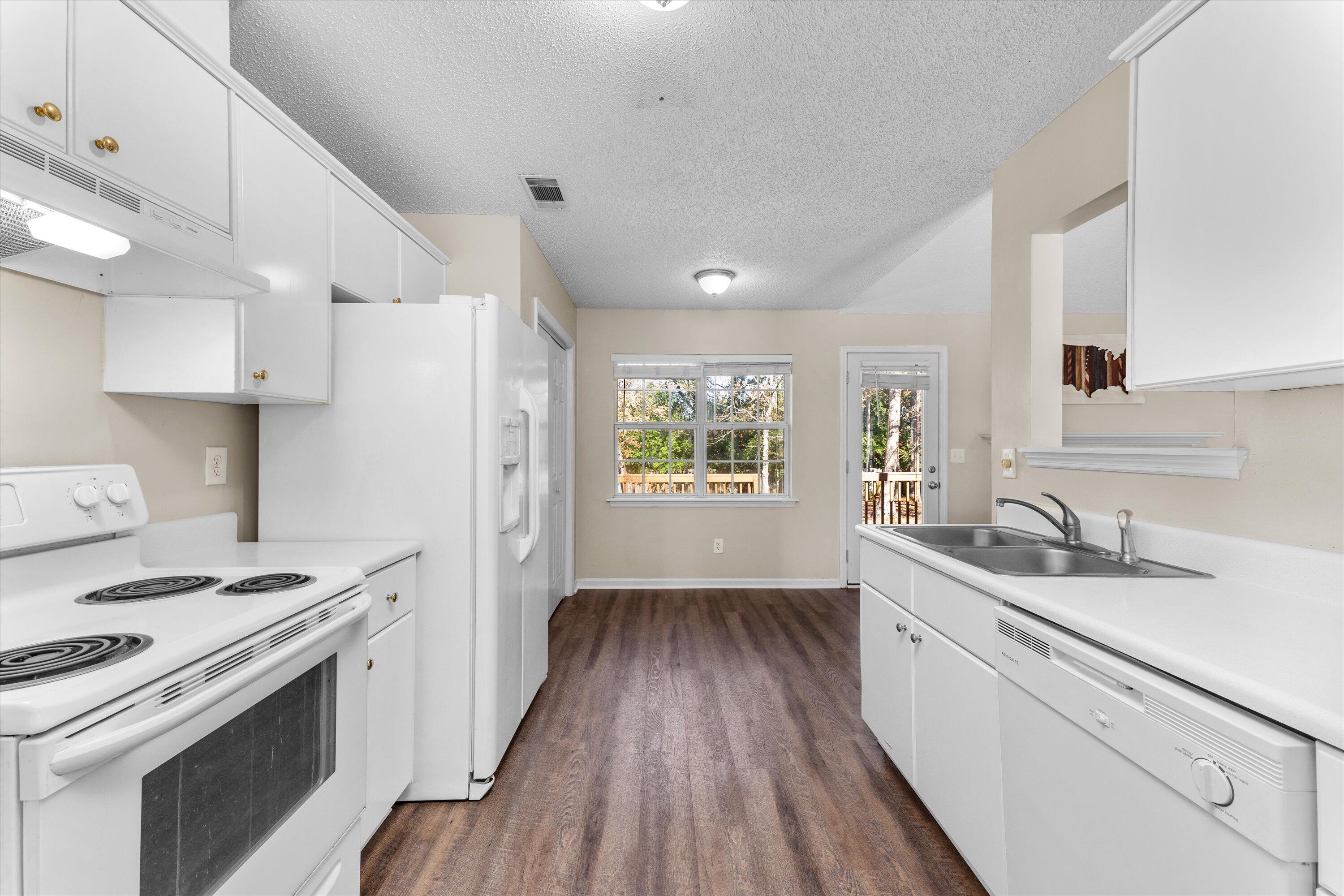 3519 CRAWFORDVILLE Drive