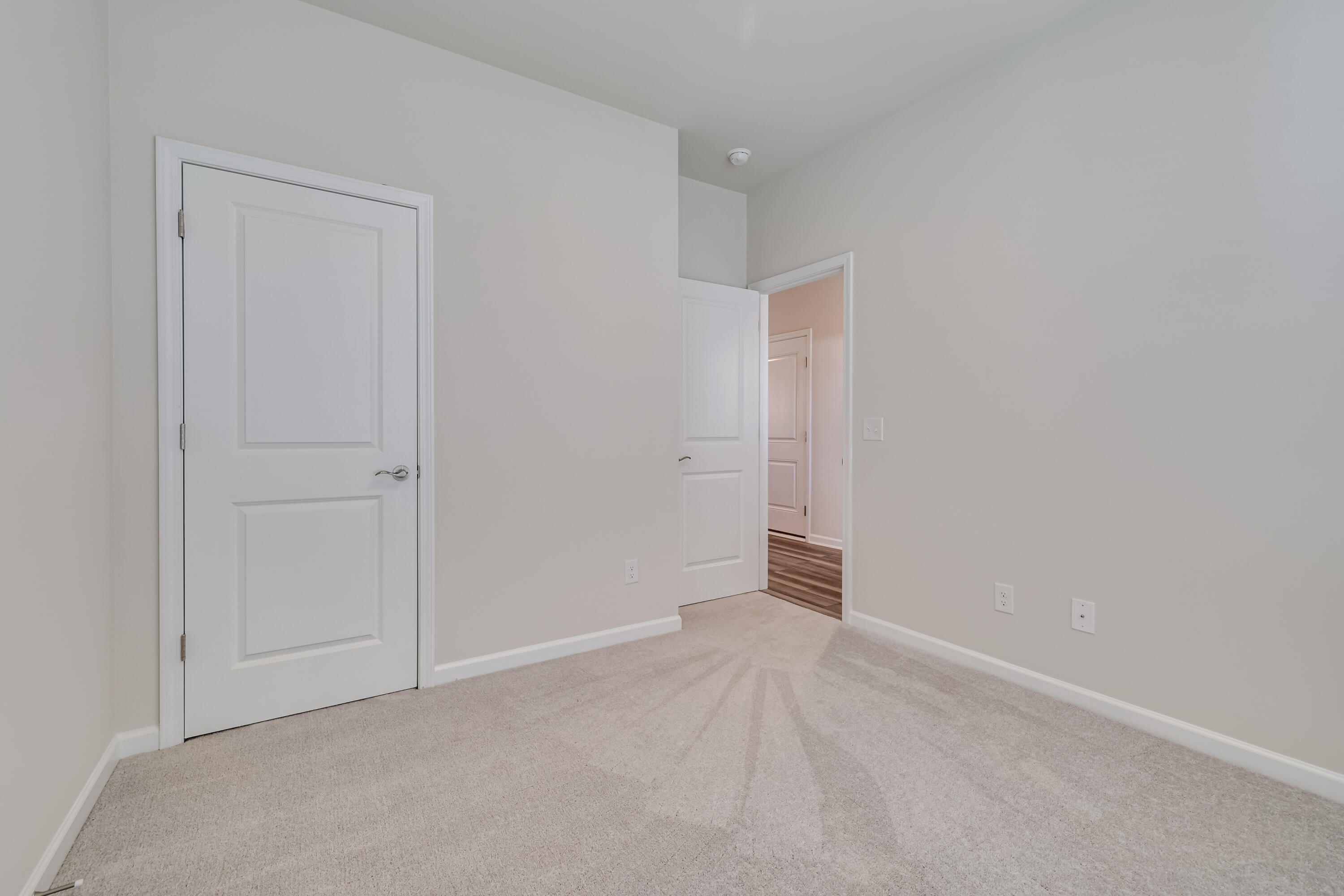 2215 SOUTHLAND Drive