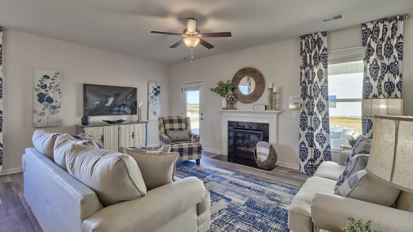 2215 SOUTHLAND Drive