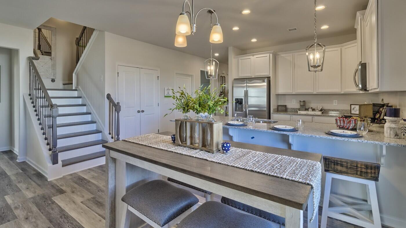 2215 SOUTHLAND Drive