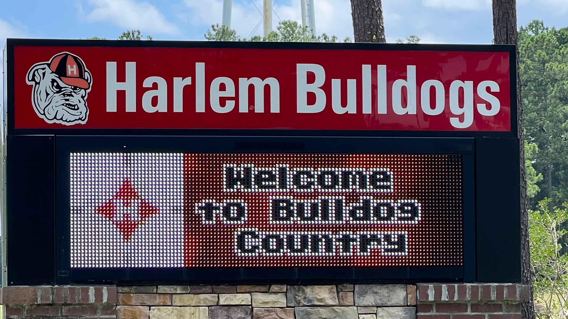 2215 SOUTHLAND Drive