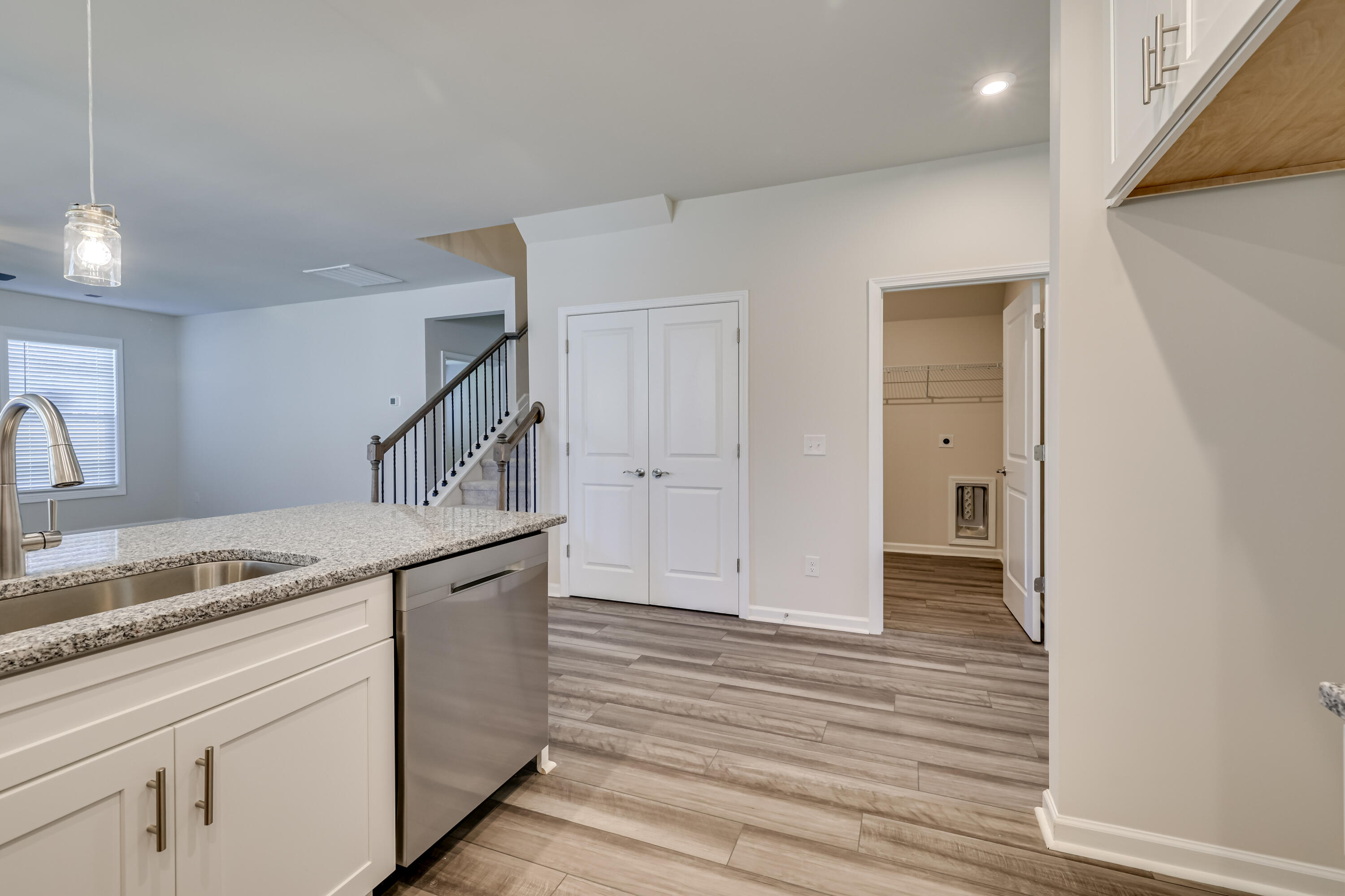 2215 SOUTHLAND Drive