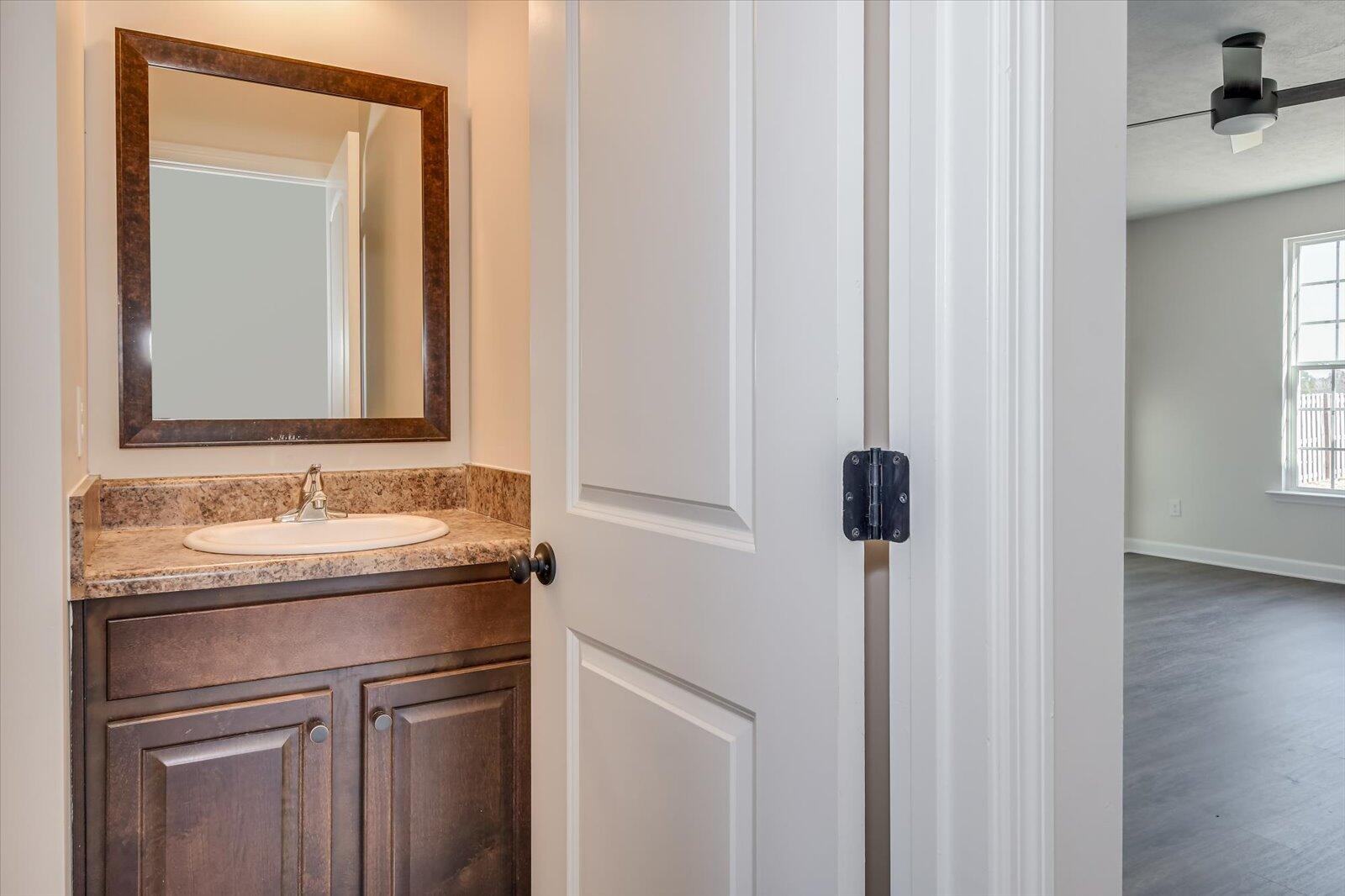 6026 CLIFFORD Street