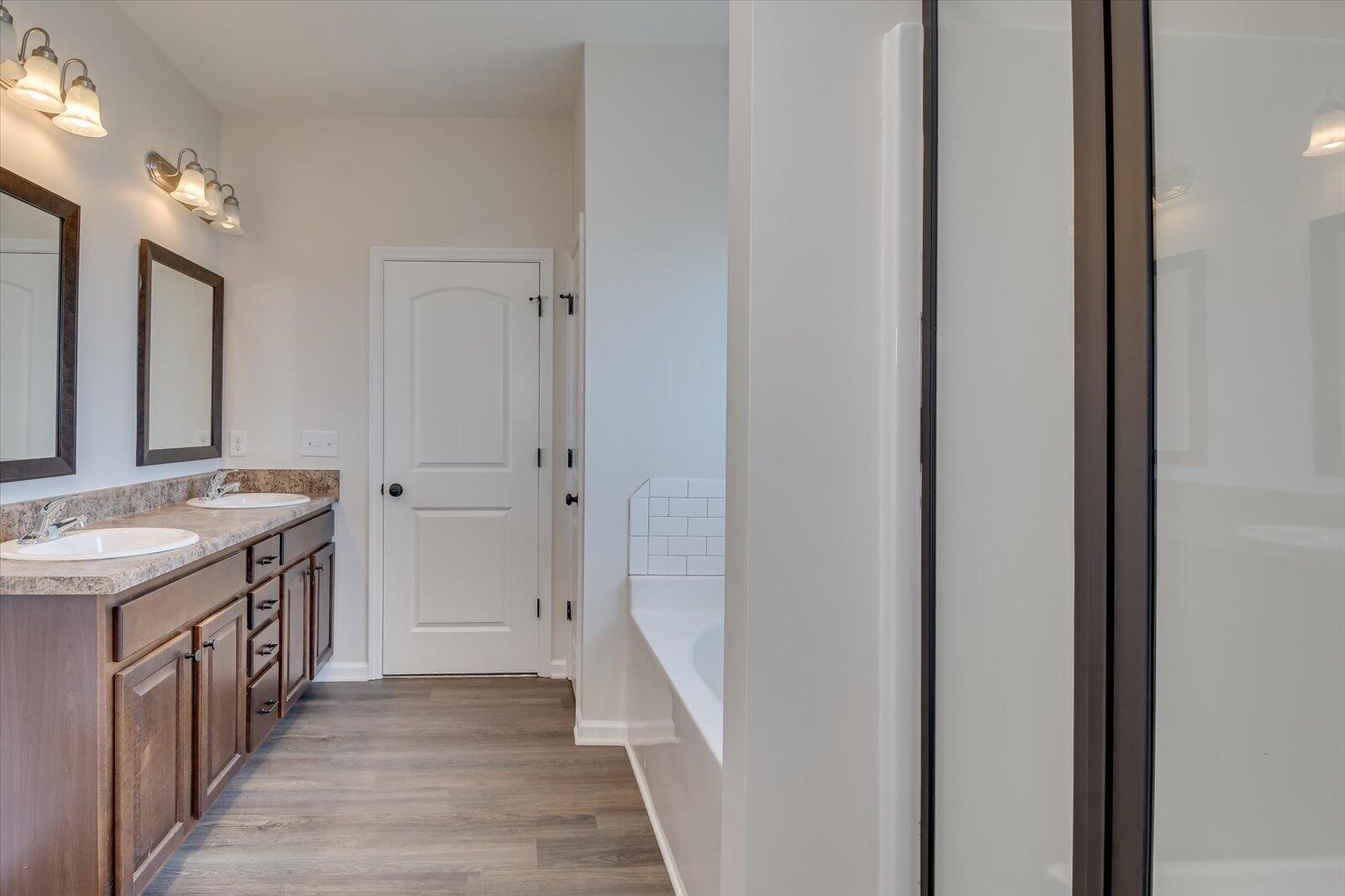 6026 CLIFFORD Street