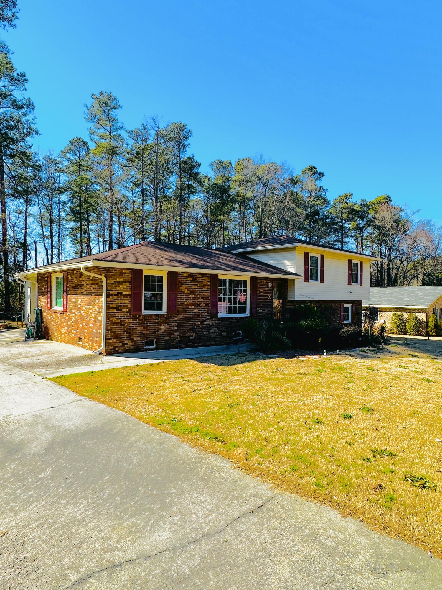 857 BROOKFIELD Parkway