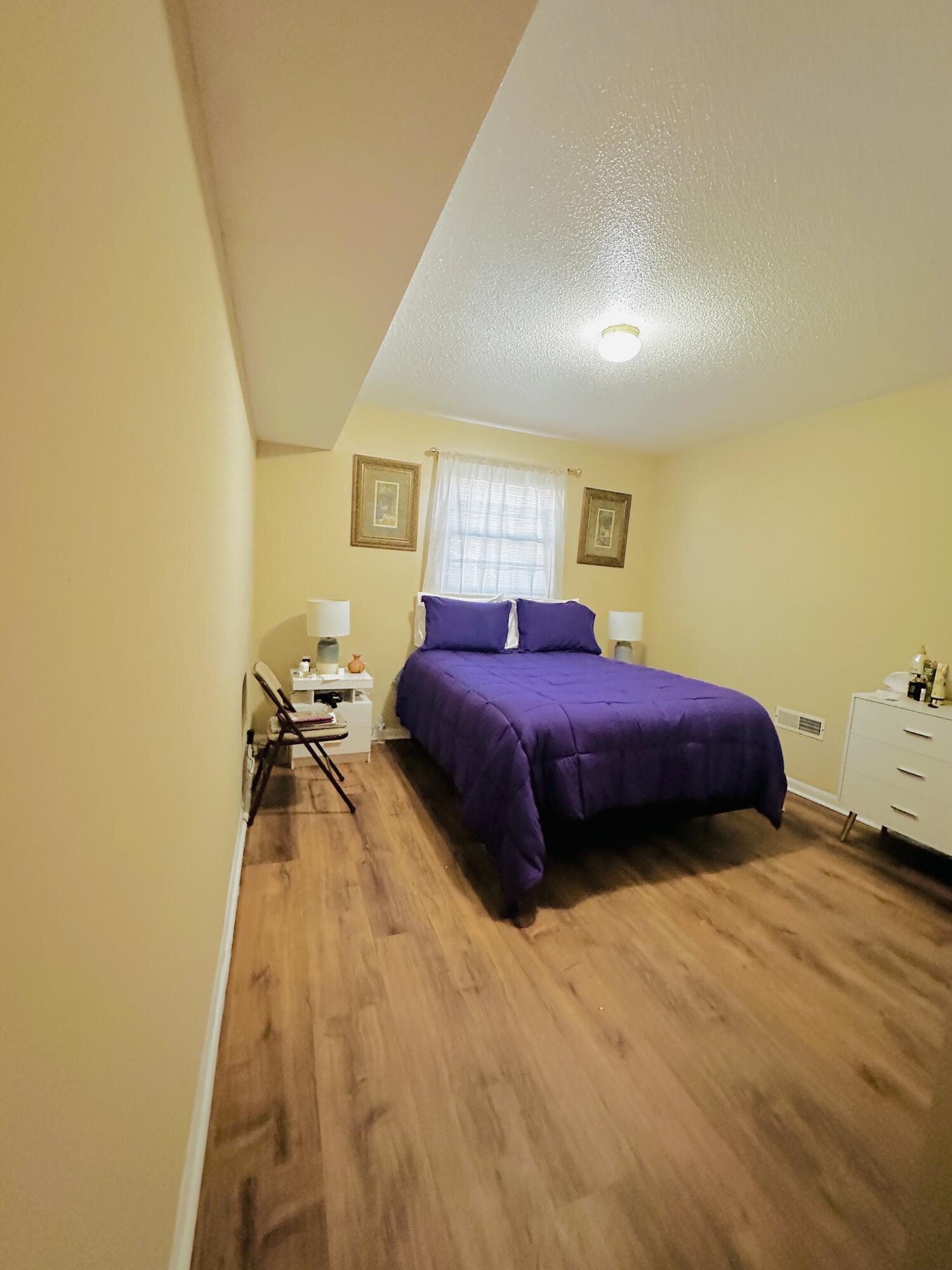 857 BROOKFIELD Parkway