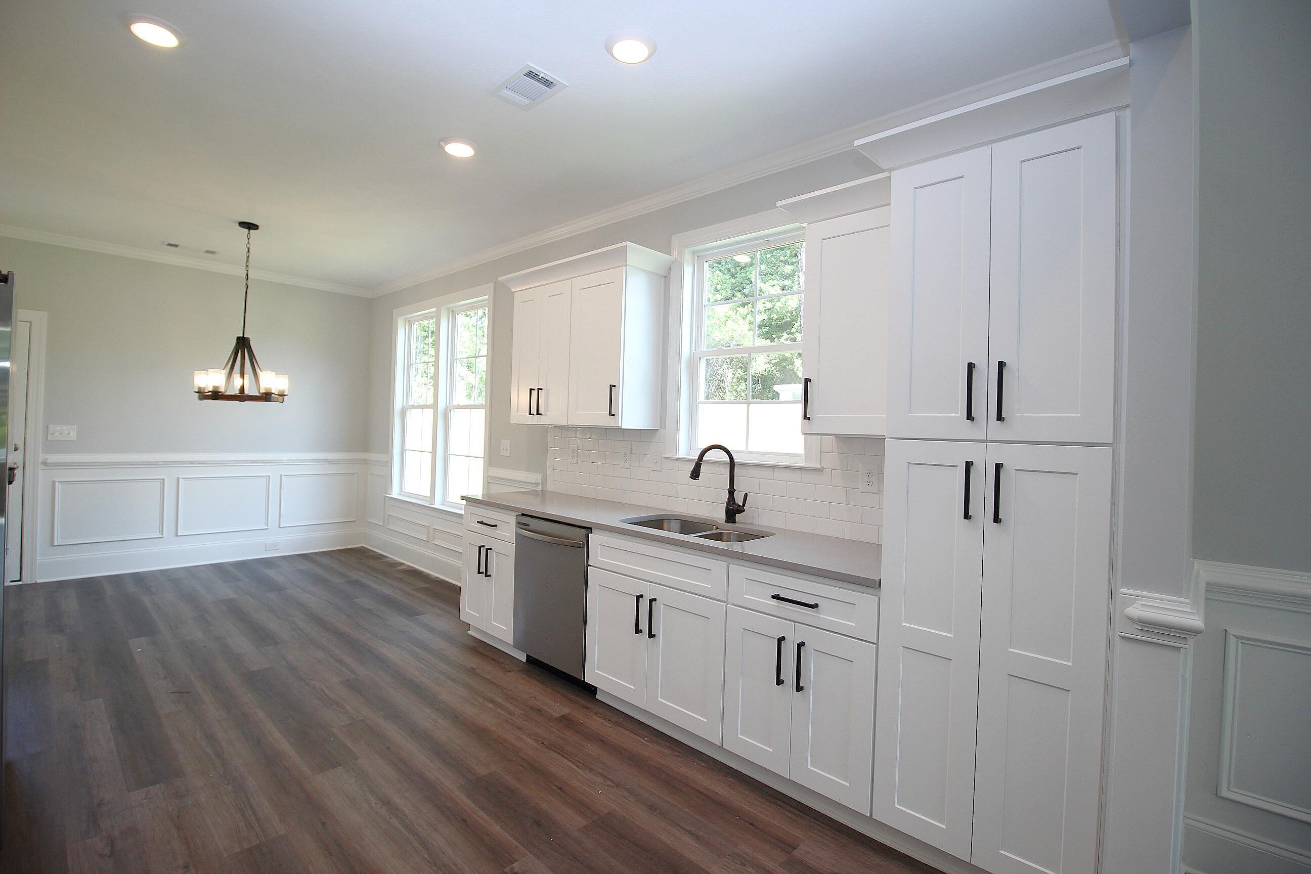 2284 DARLINGTON Drive