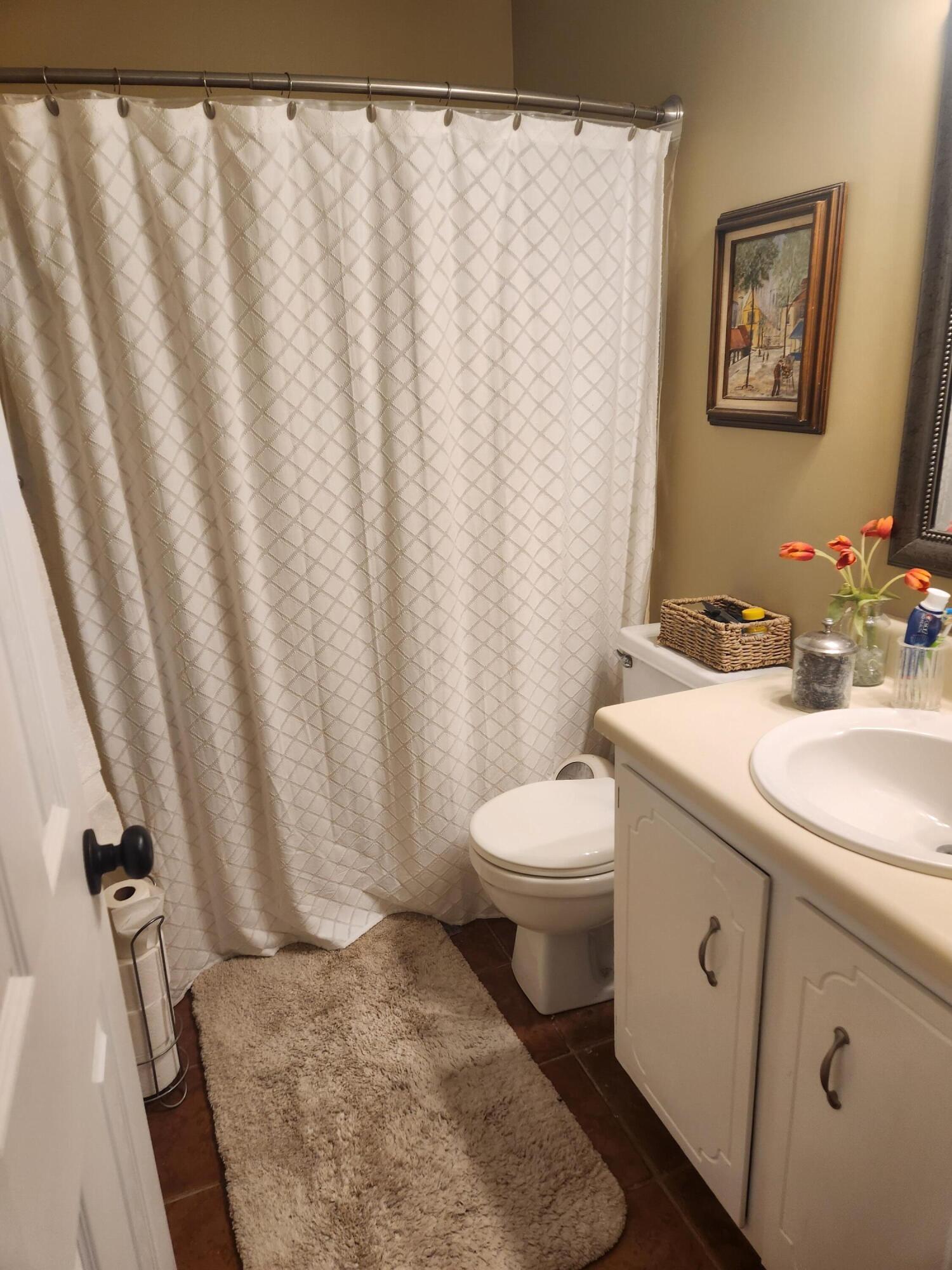 455 FOREST HILLS Drive