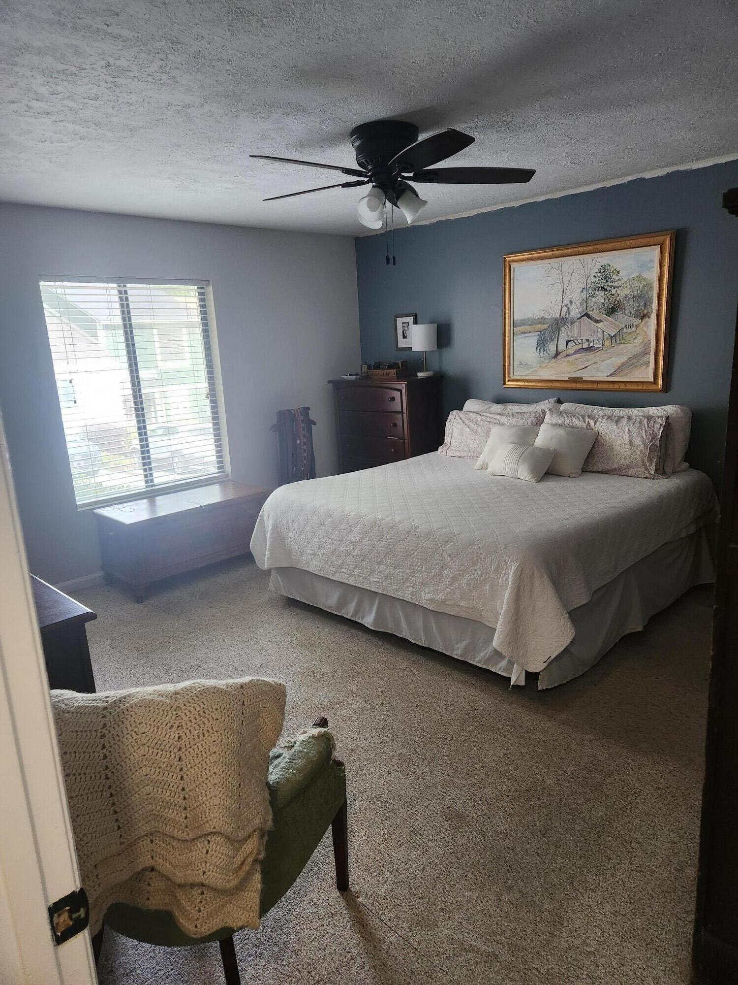 455 FOREST HILLS Drive