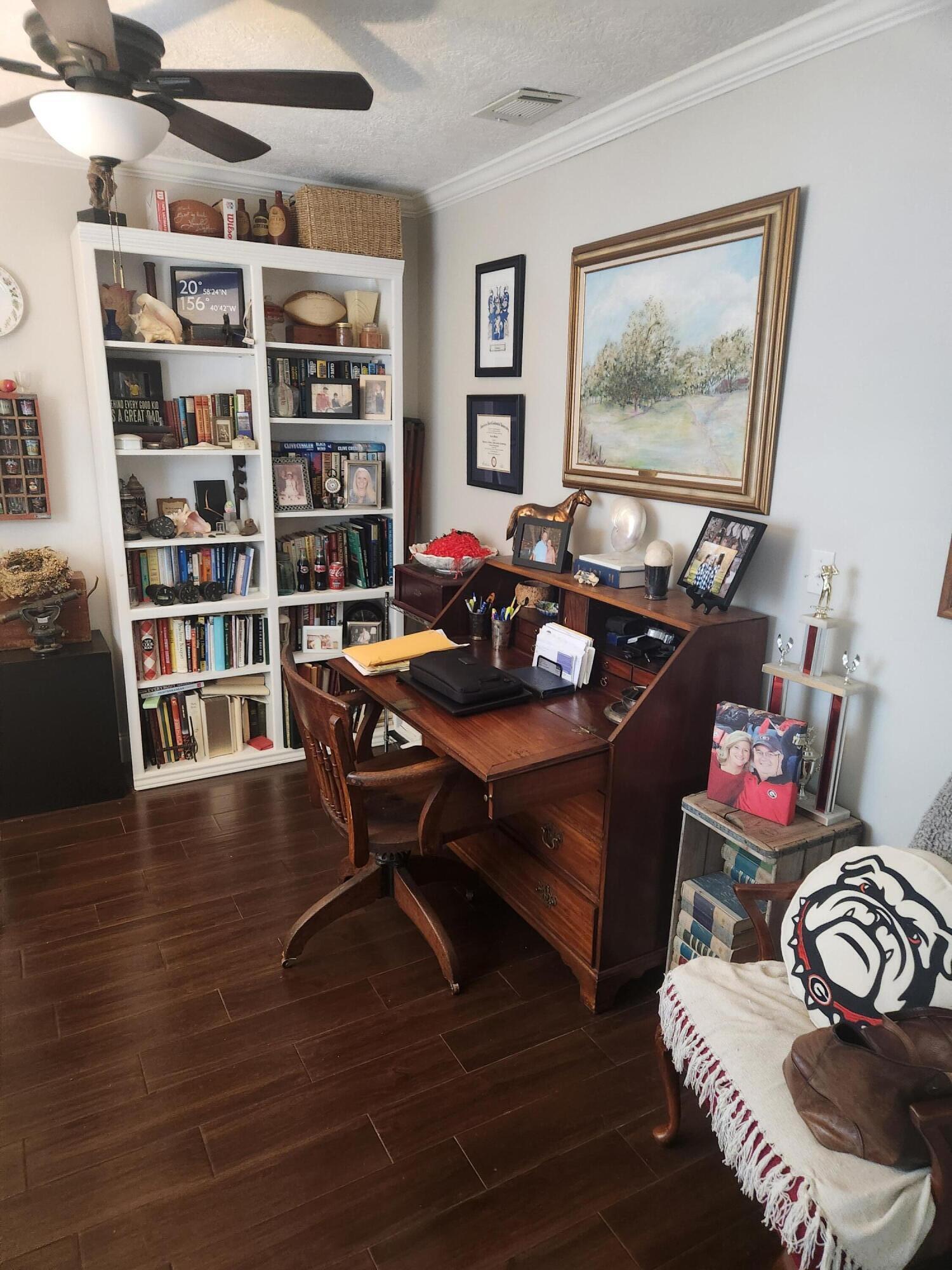 455 FOREST HILLS Drive