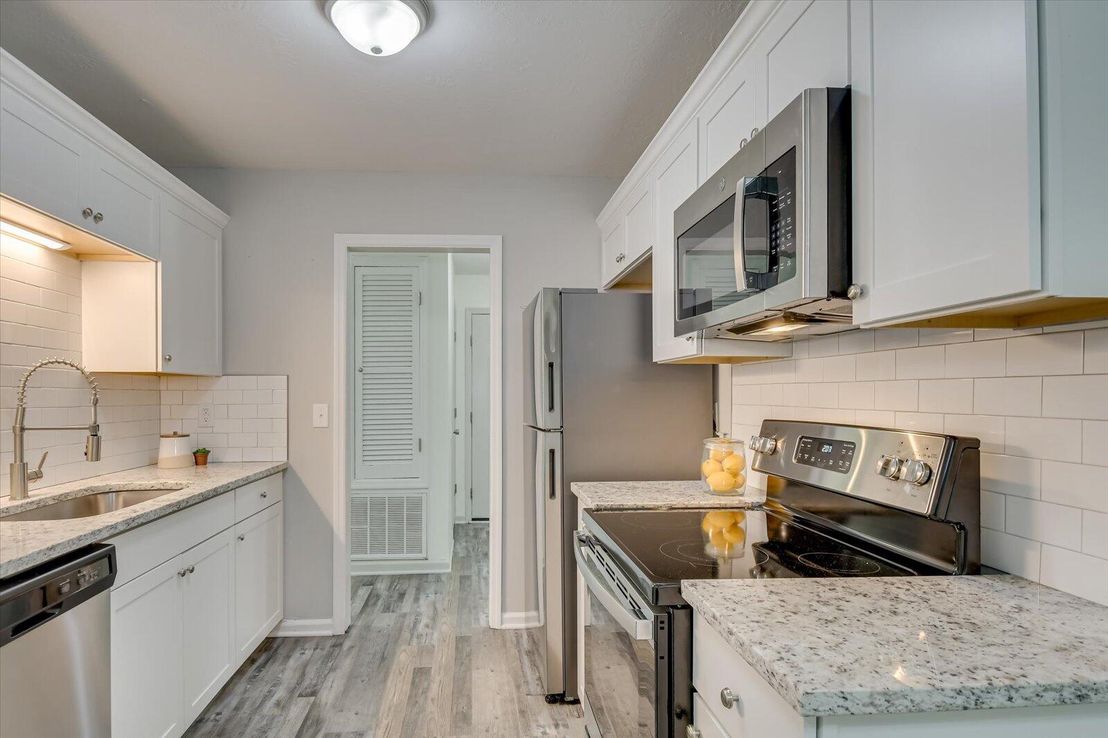 4527 PLANTATION Road