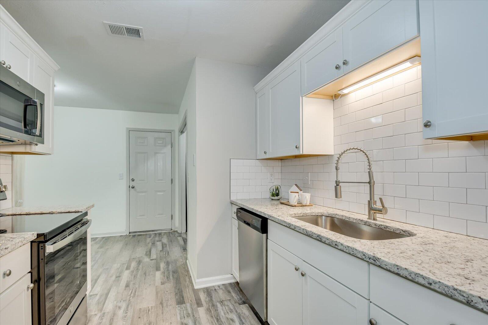 4527 PLANTATION Road