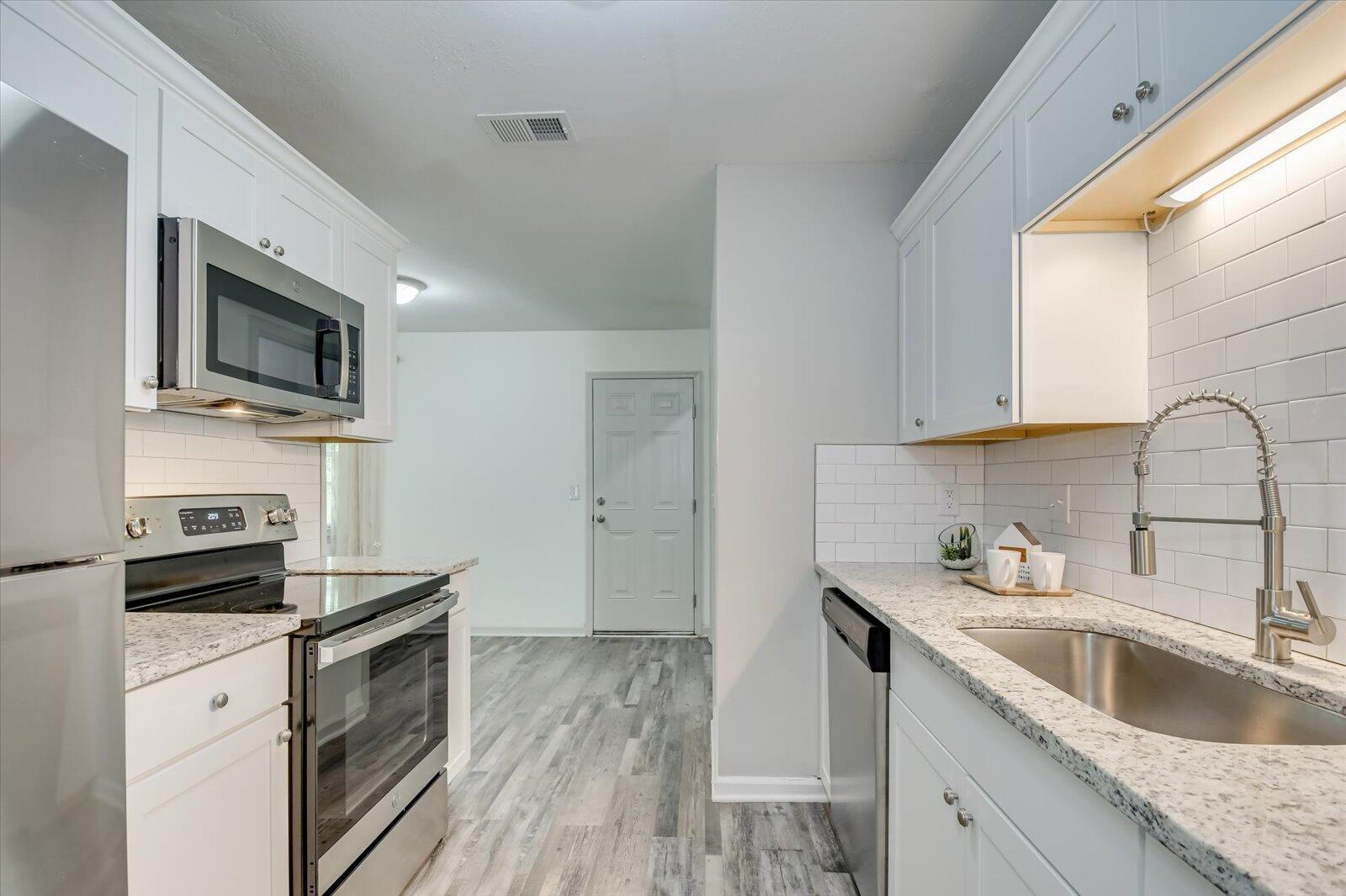 4527 PLANTATION Road