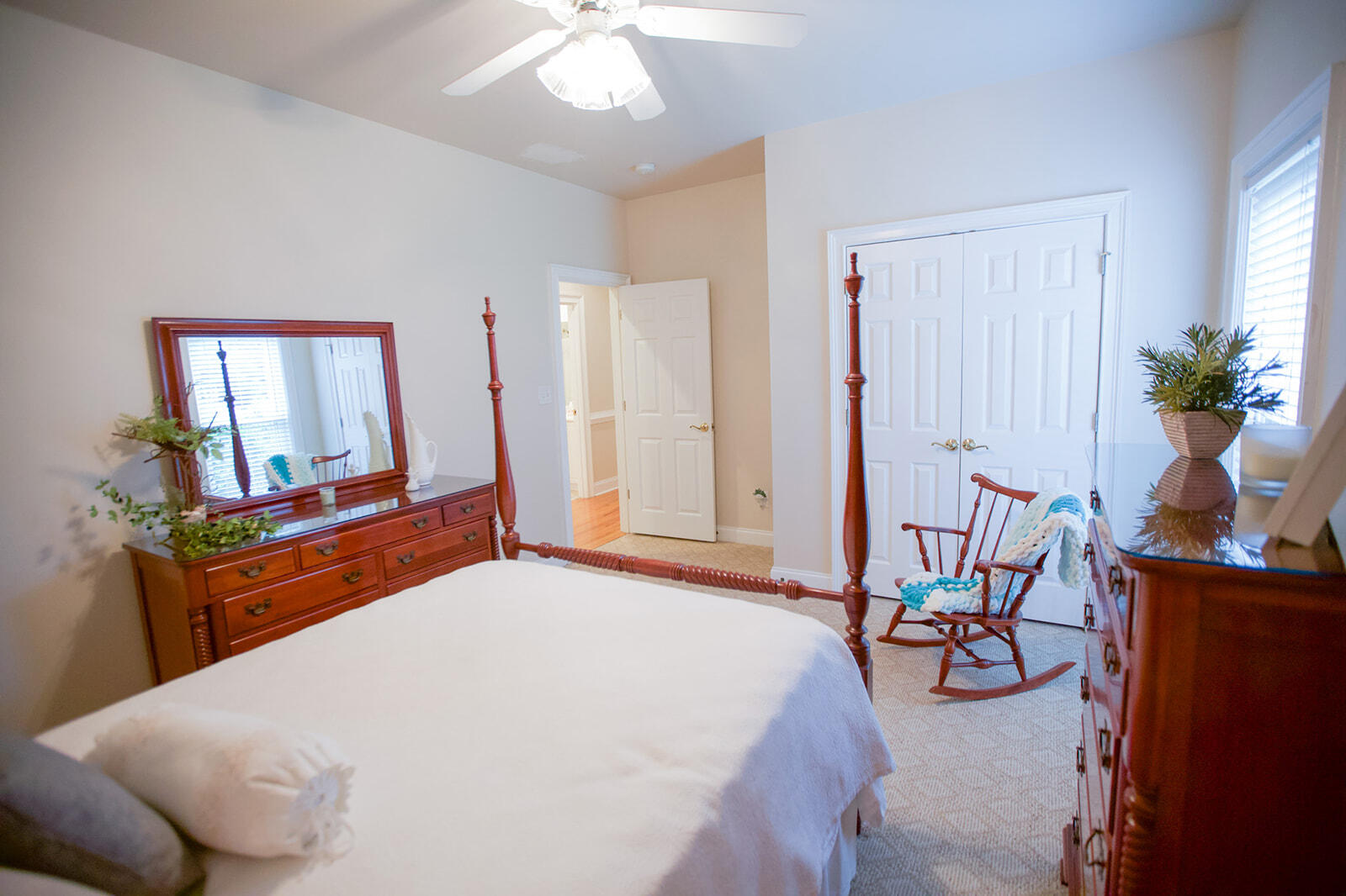 294 RIVER NORTH Drive