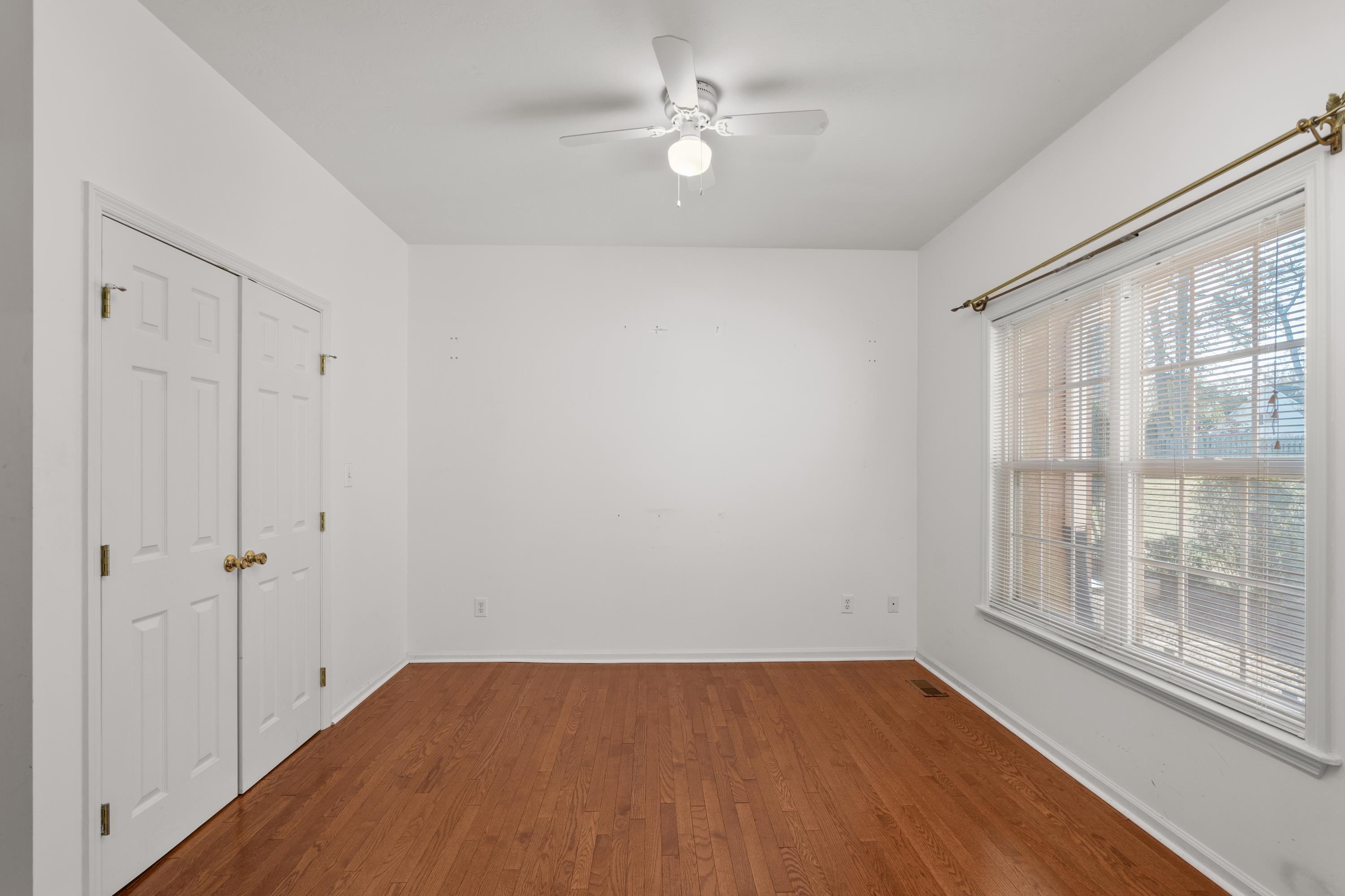 5347 Windmill Parkway