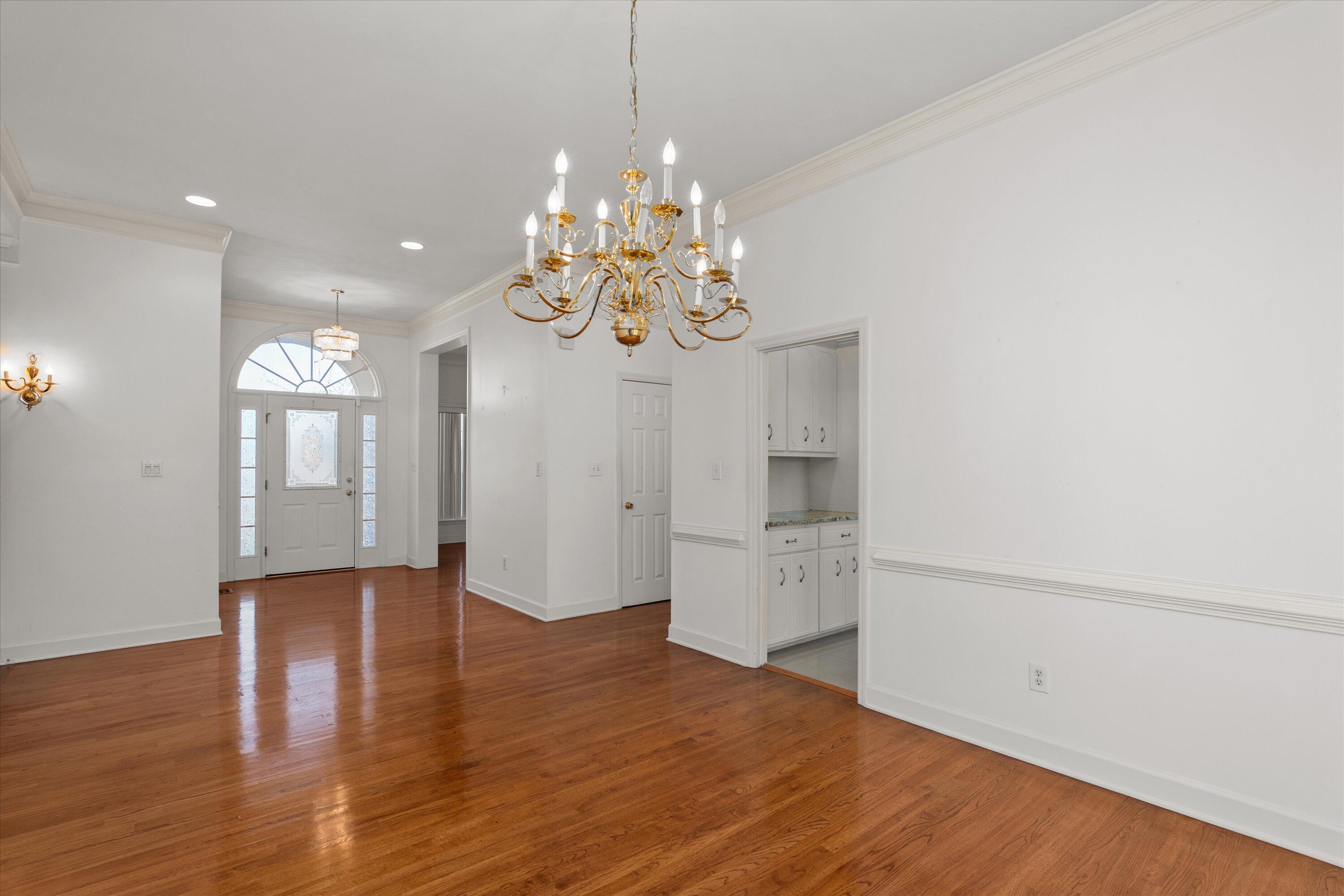 5347 Windmill Parkway