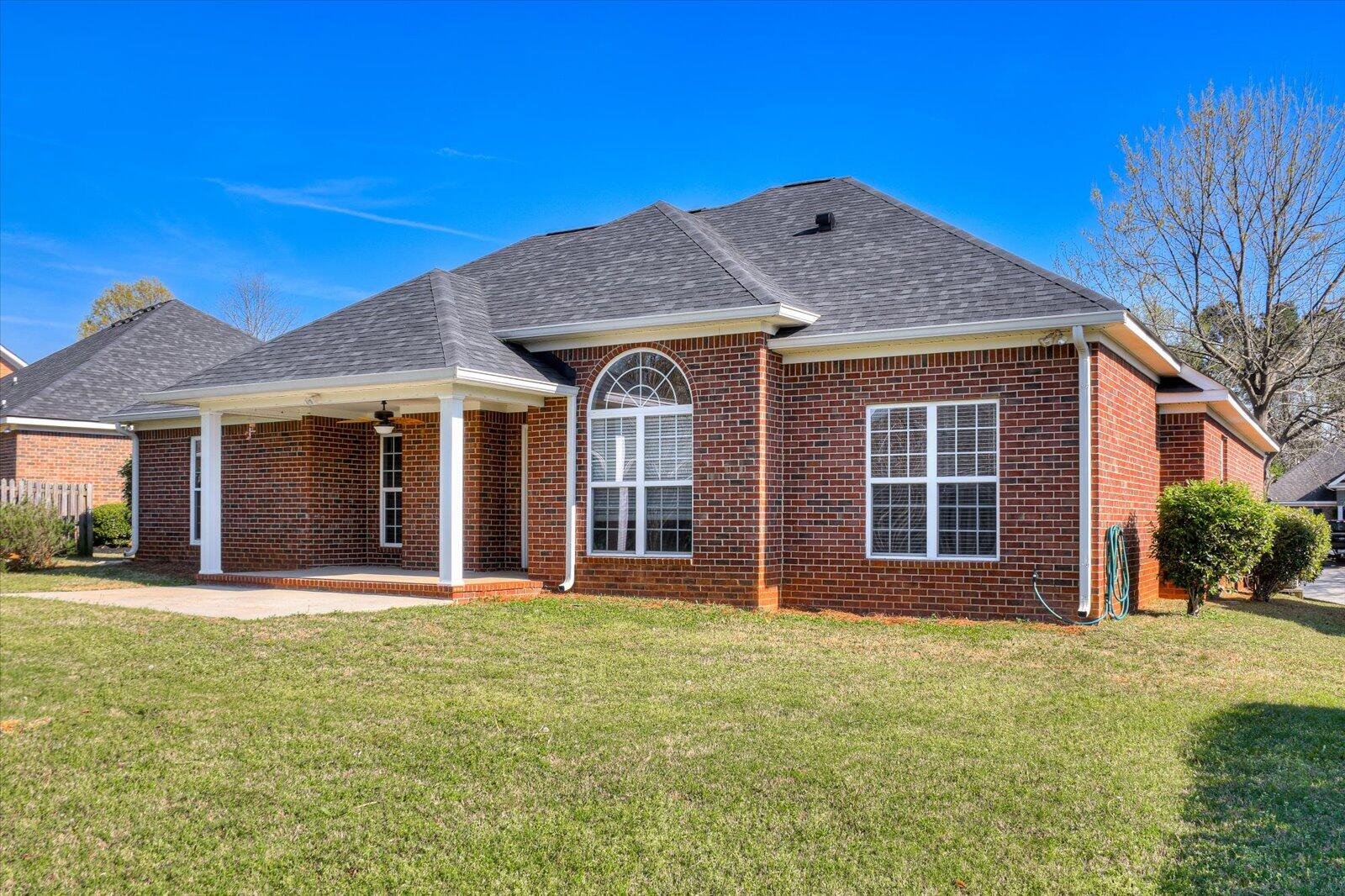 957 SEDGEFIELD Circle