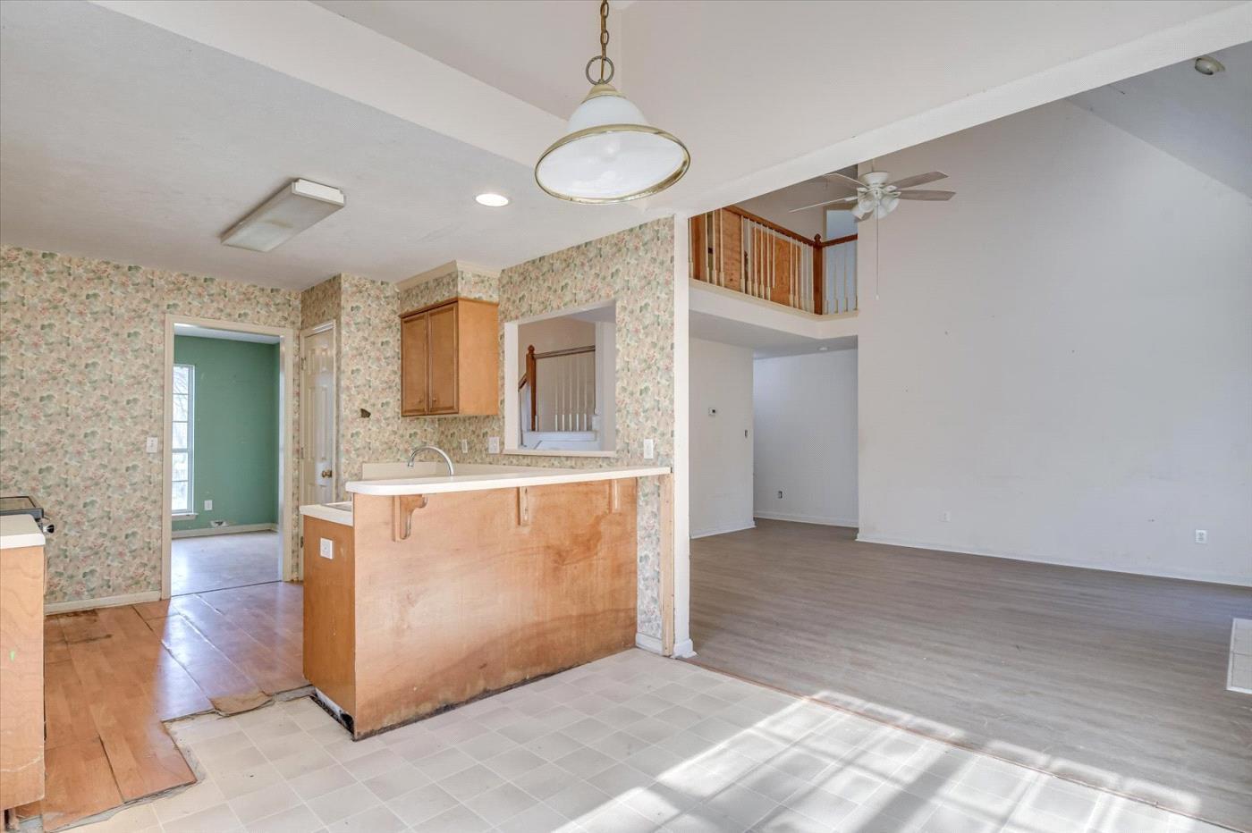 962 HUNTING HORN Way