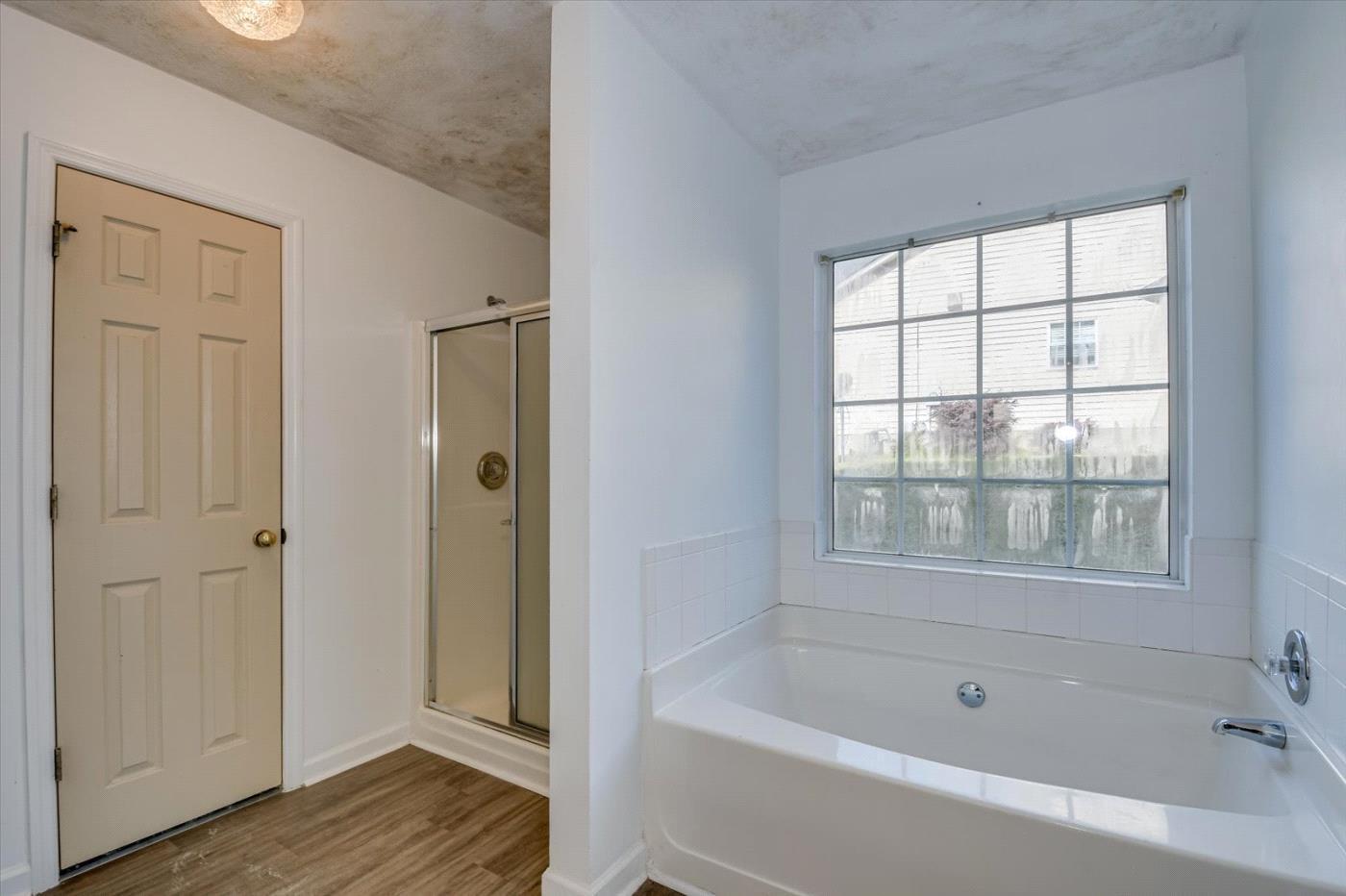 962 HUNTING HORN Way