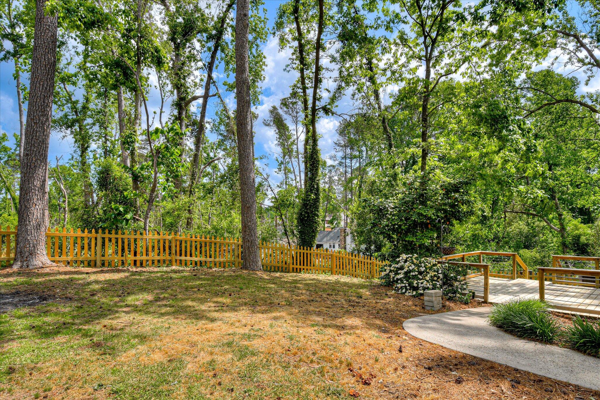 305 Forest Glen Court