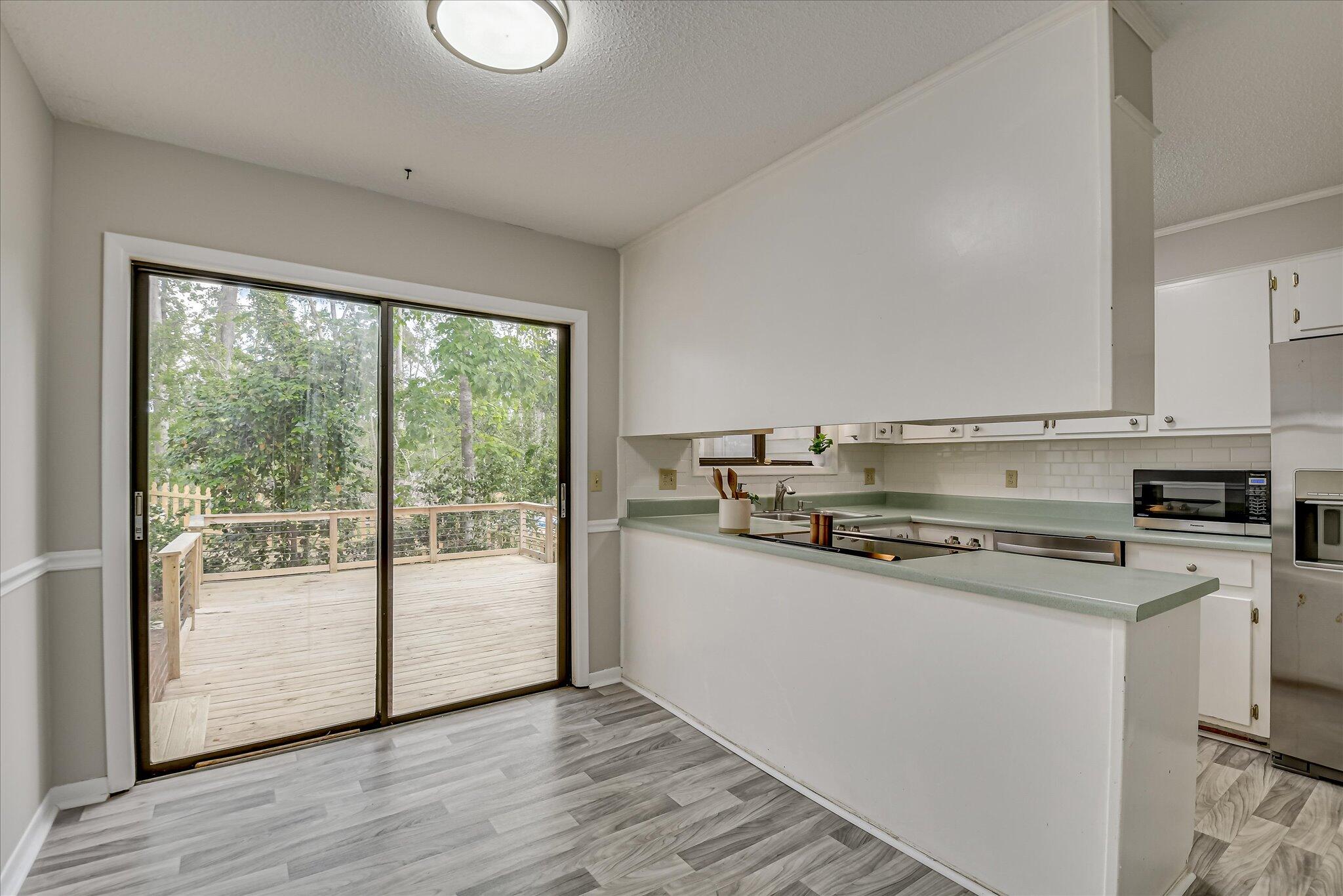 305 Forest Glen Court