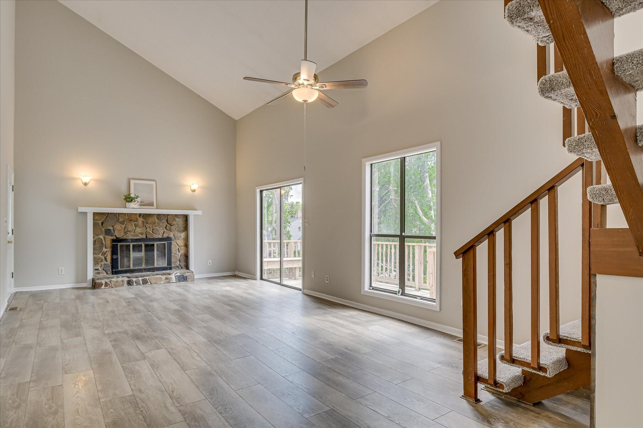 305 Forest Glen Court