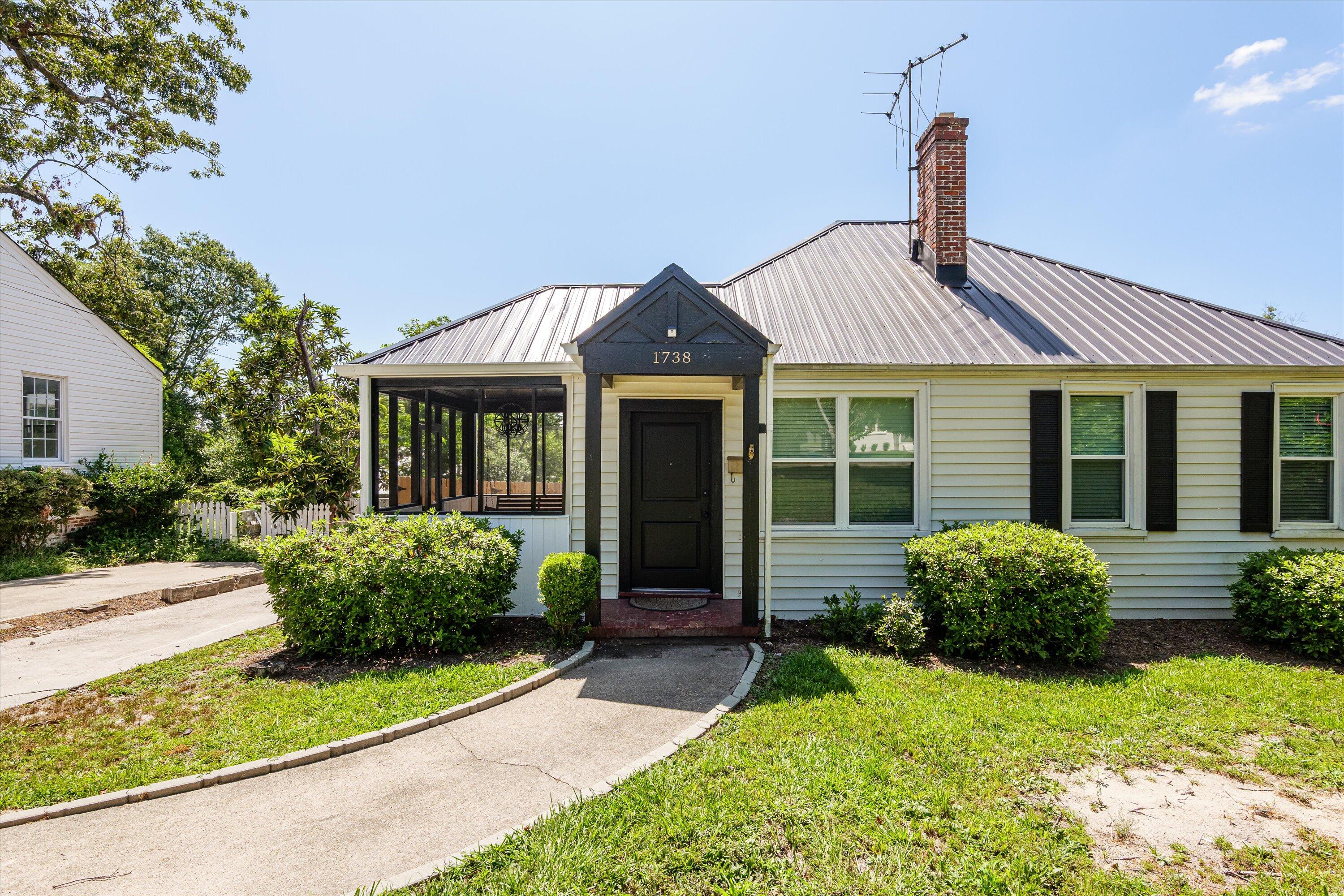 1738 Kissingbower Road