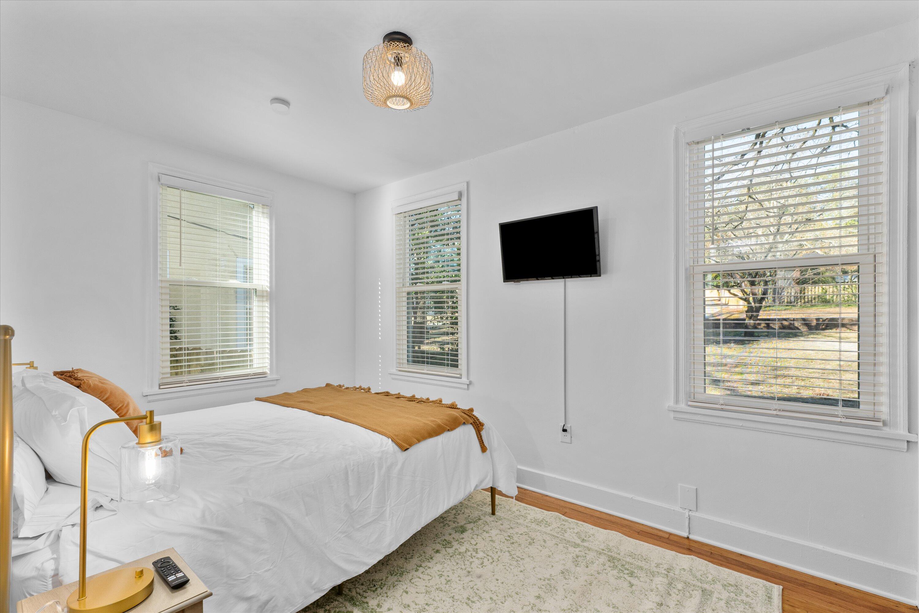 1738 Kissingbower Road