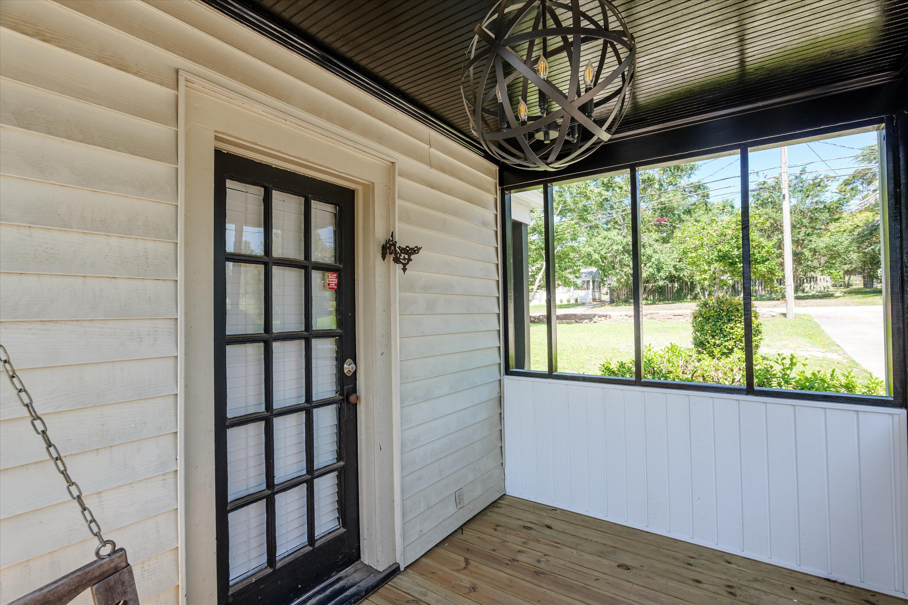 1738 Kissingbower Road