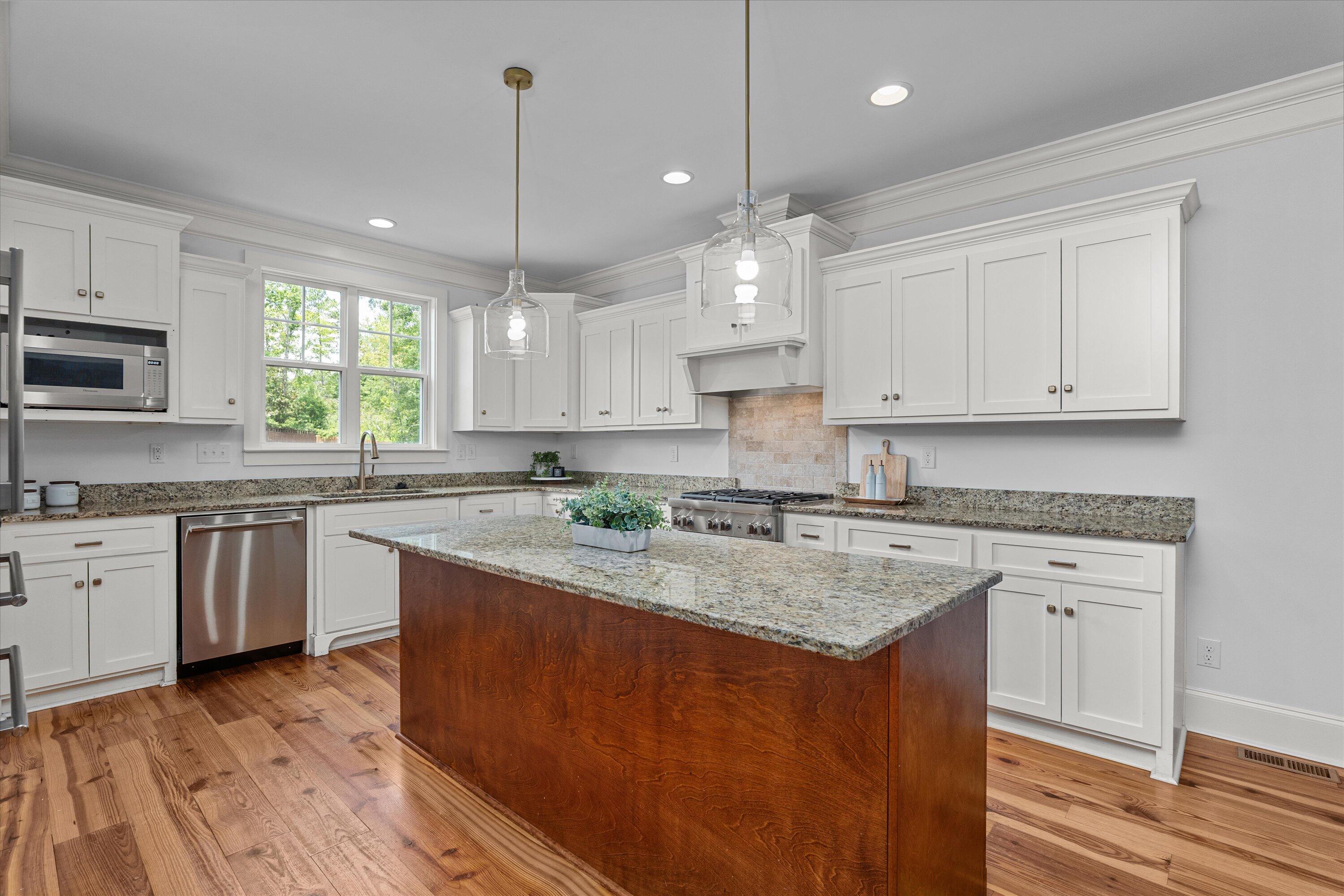 3808 Blue Springs Trace