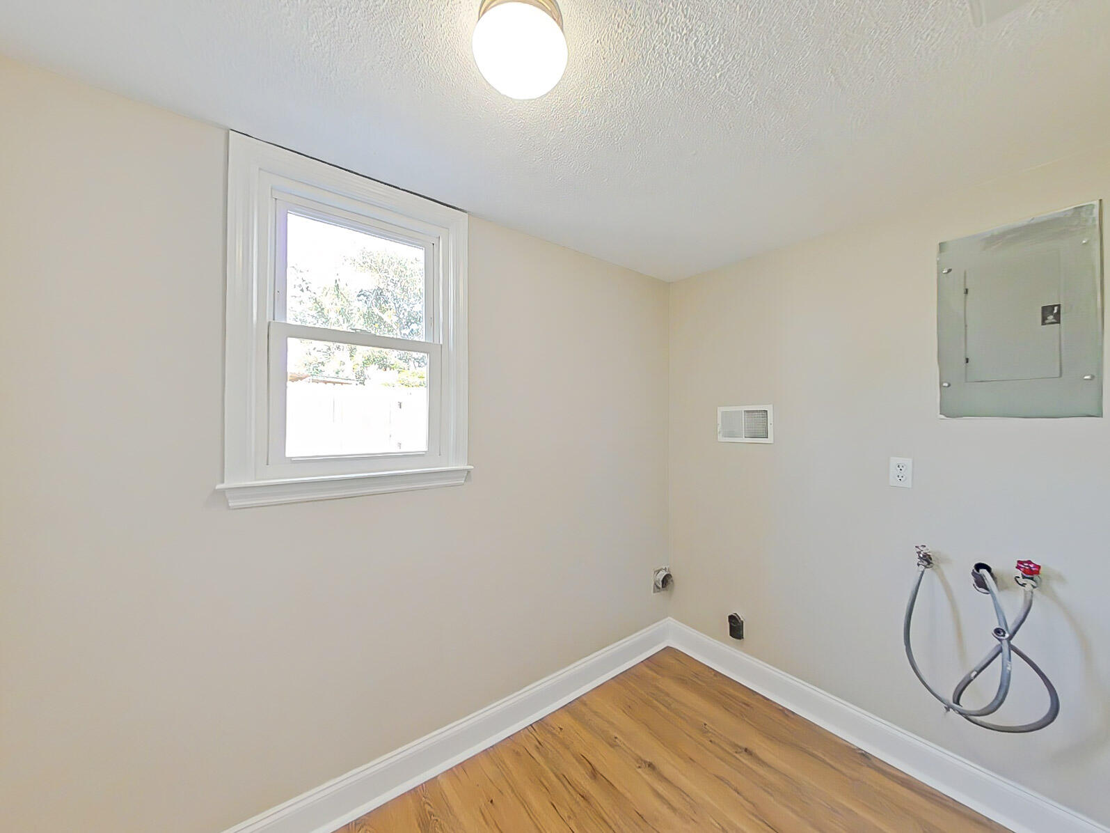 271 Indian Creek Road