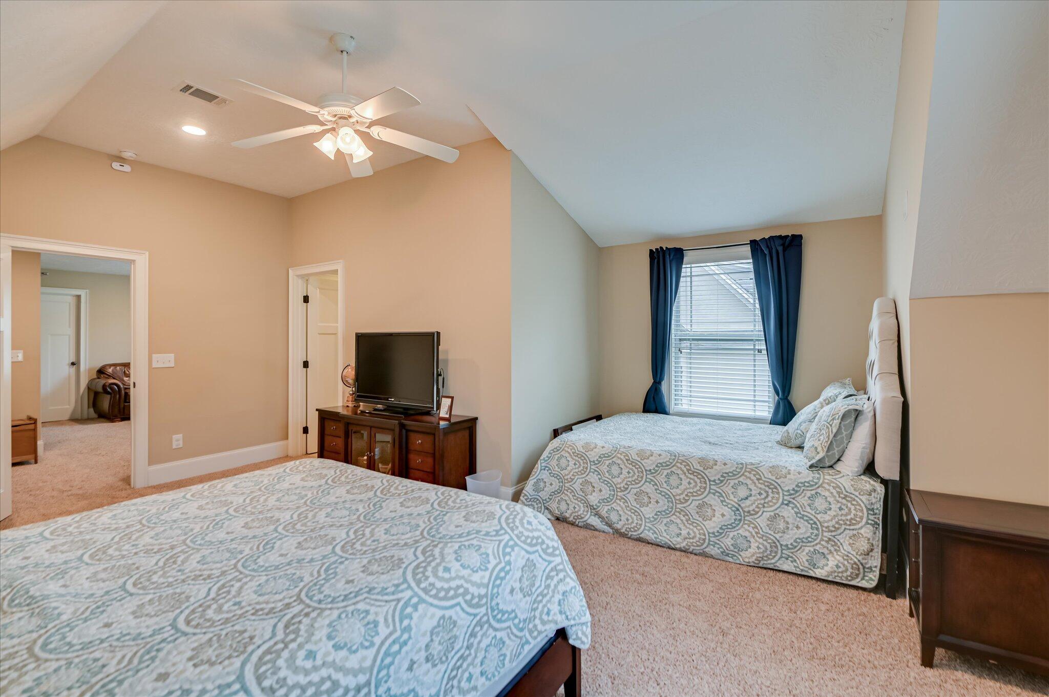 511 Fort Augusta Street