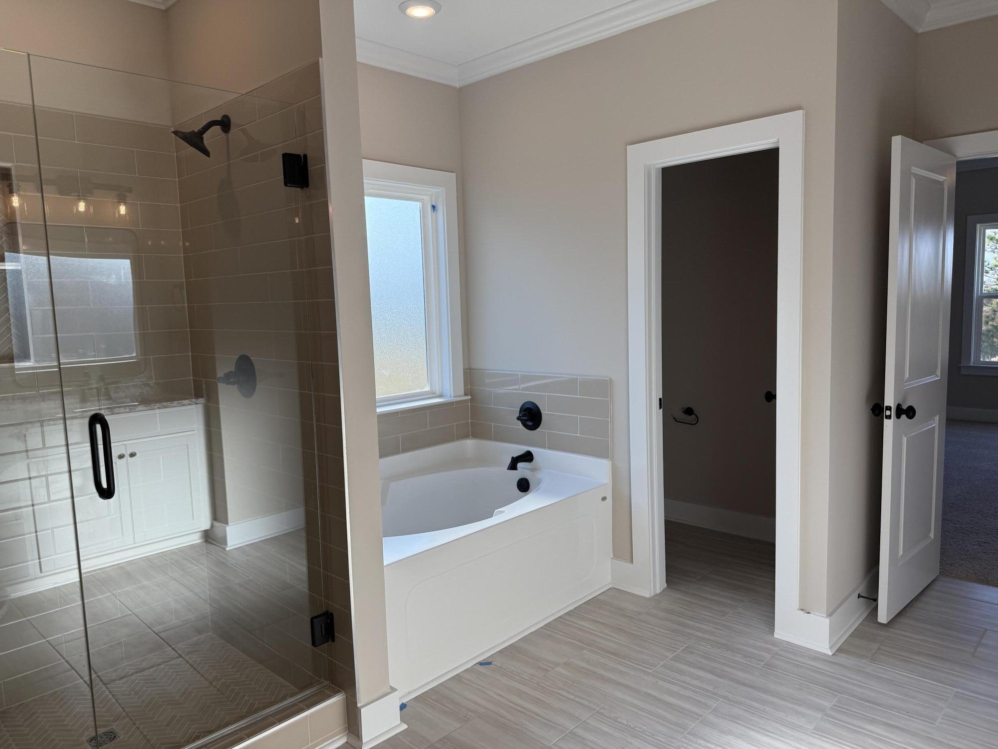 8210 Crossbow Landing