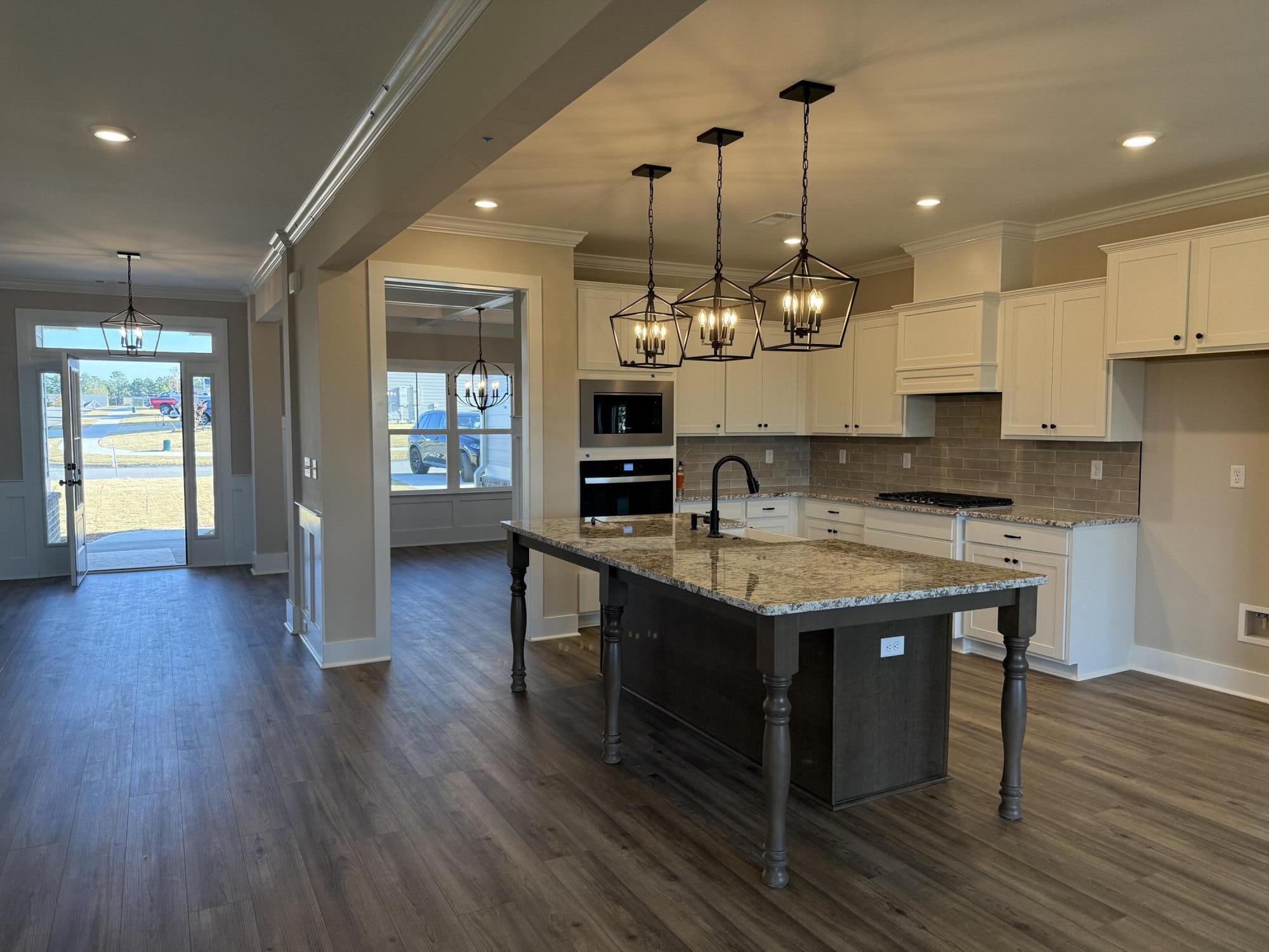 8210 Crossbow Landing